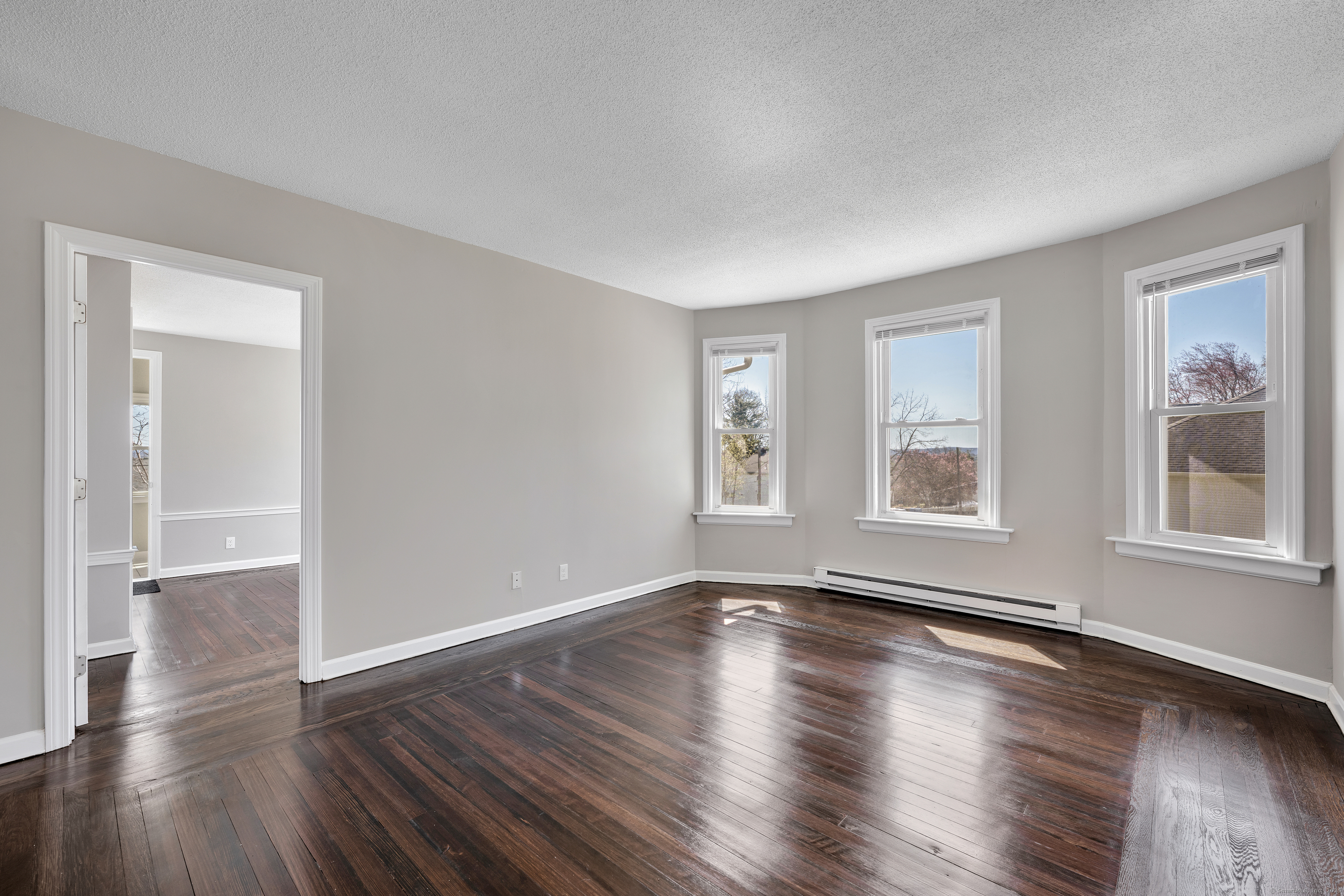 1 Essex Place