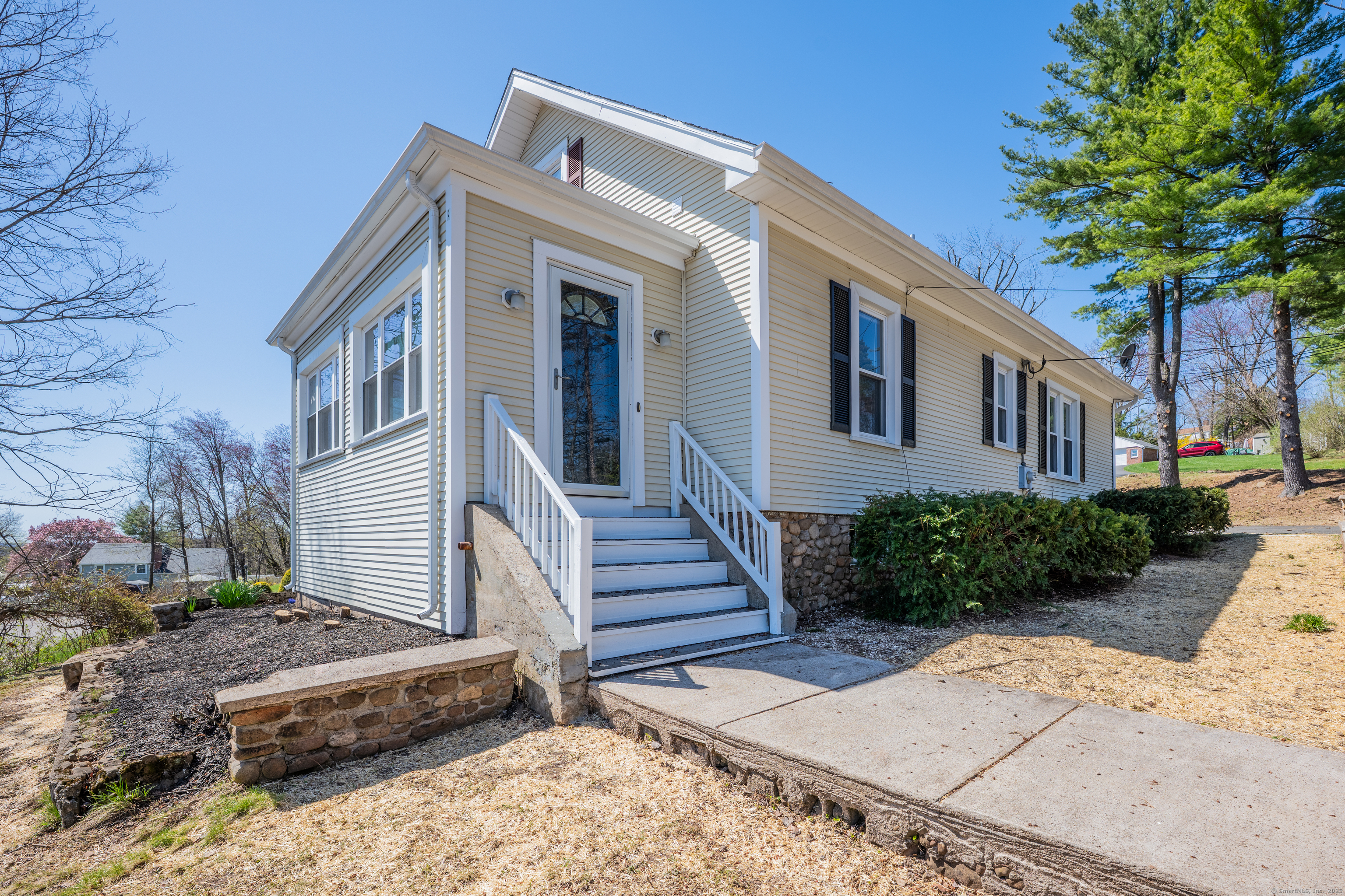 1 Essex Place