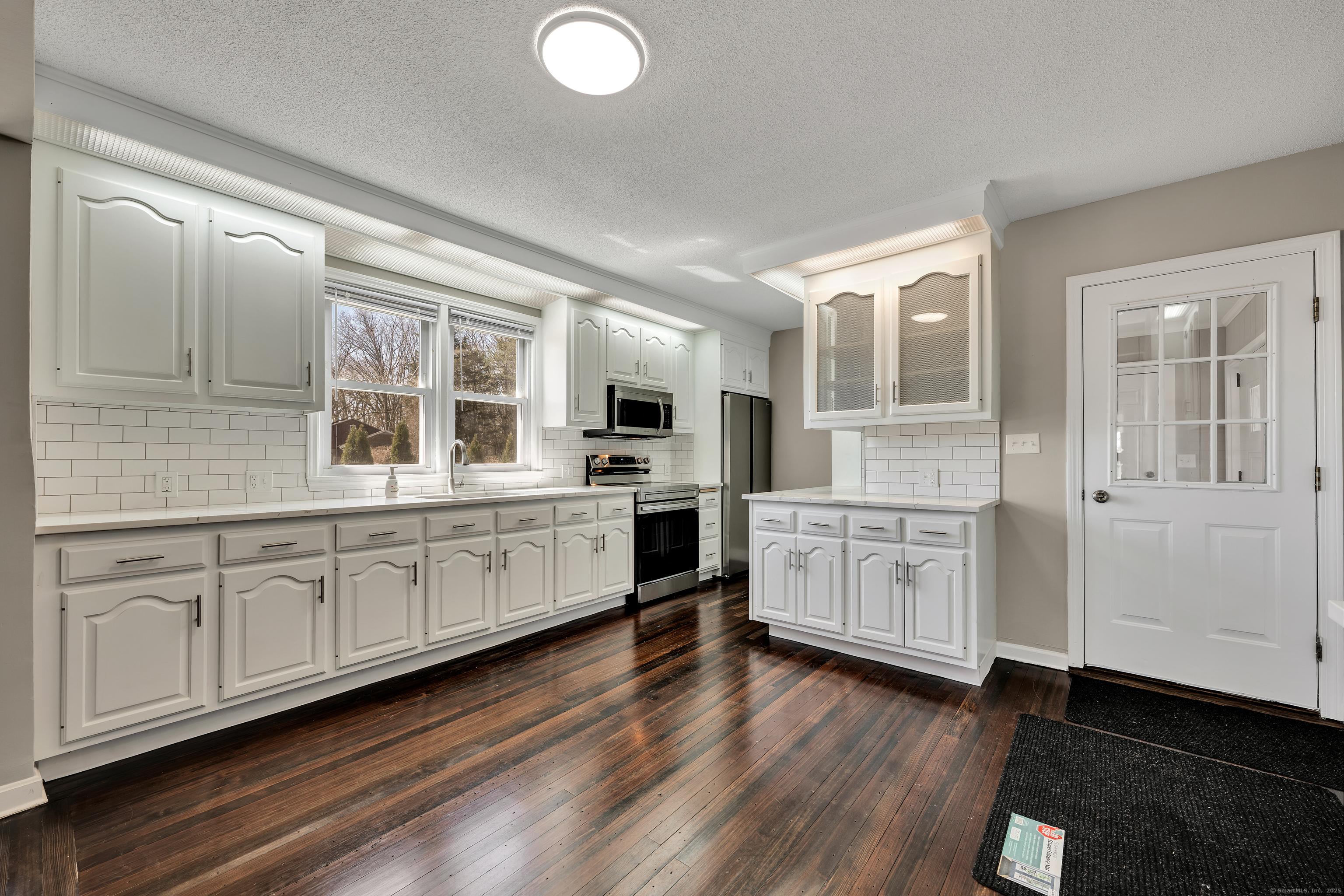 1 Essex Place
