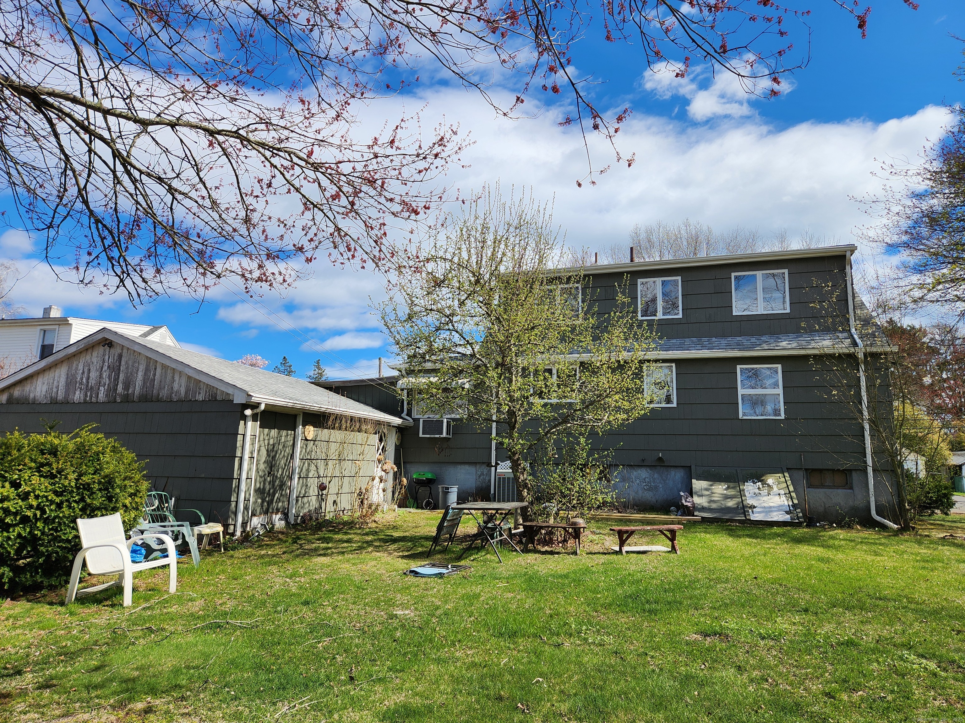 16 Vista Drive