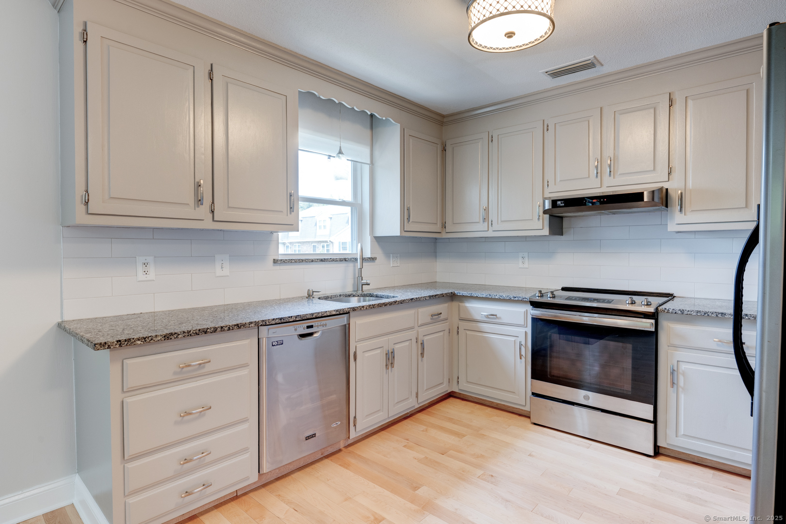 122 Milford Street Extension APT C6