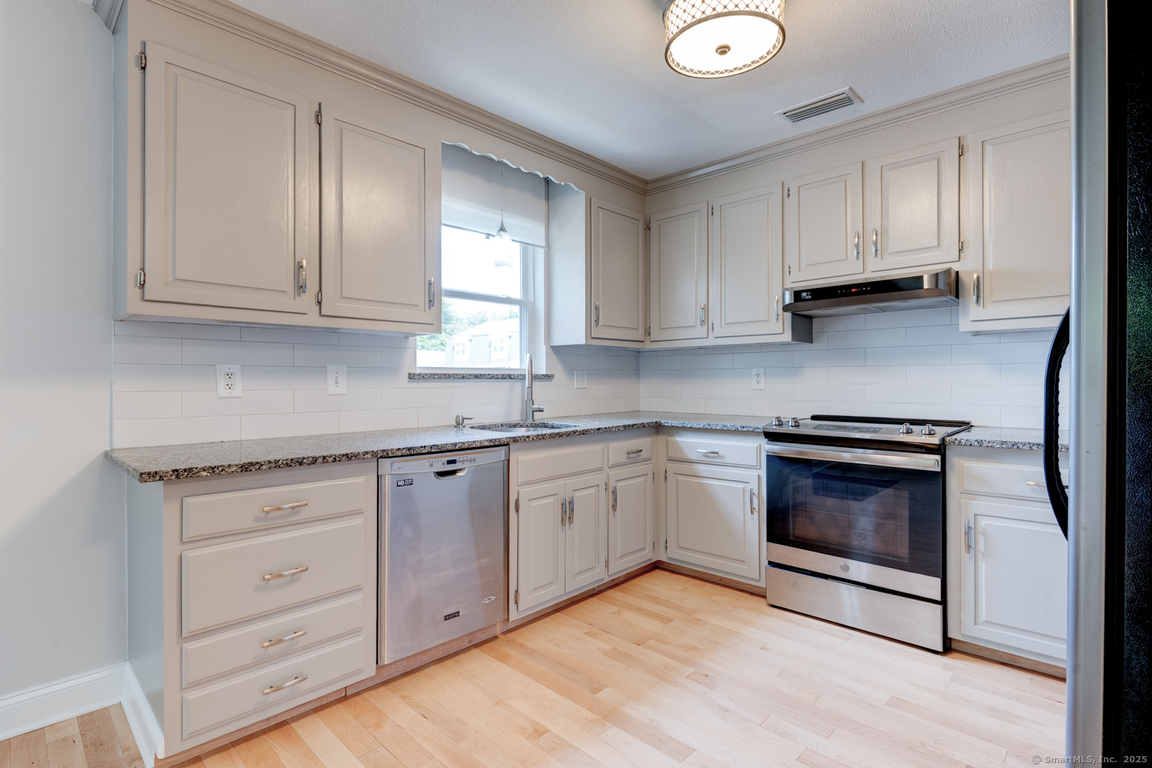 122 Milford Street Extension APT C6