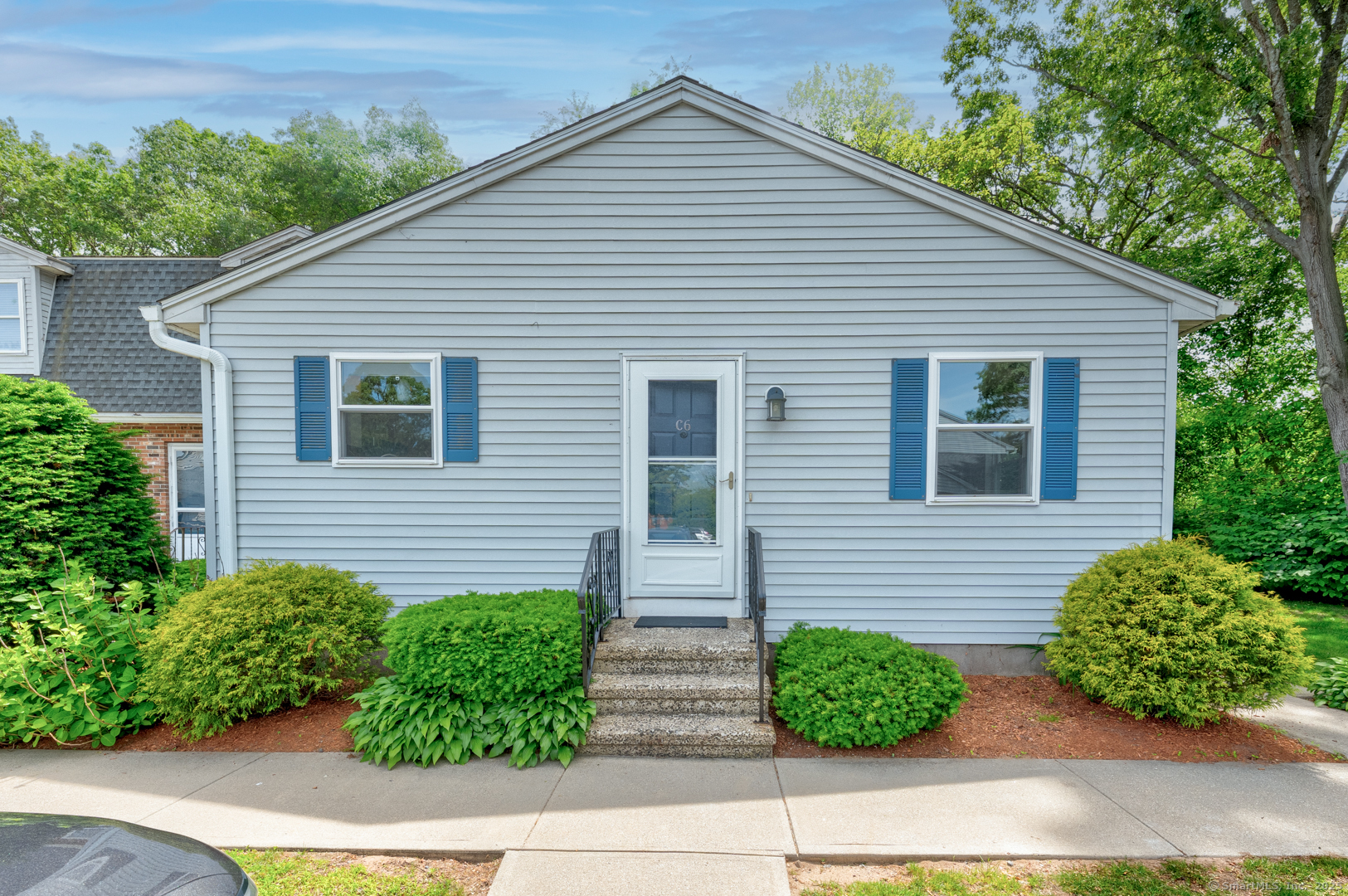 122 Milford Street Extension APT C6