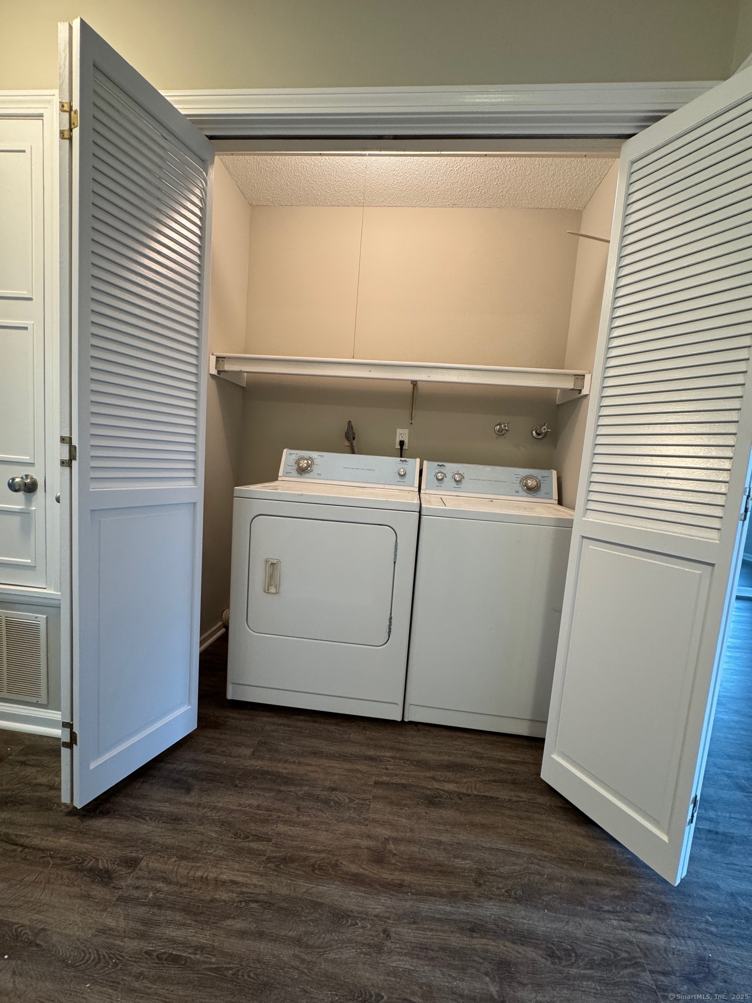 222 West Main Street Apt 1C
