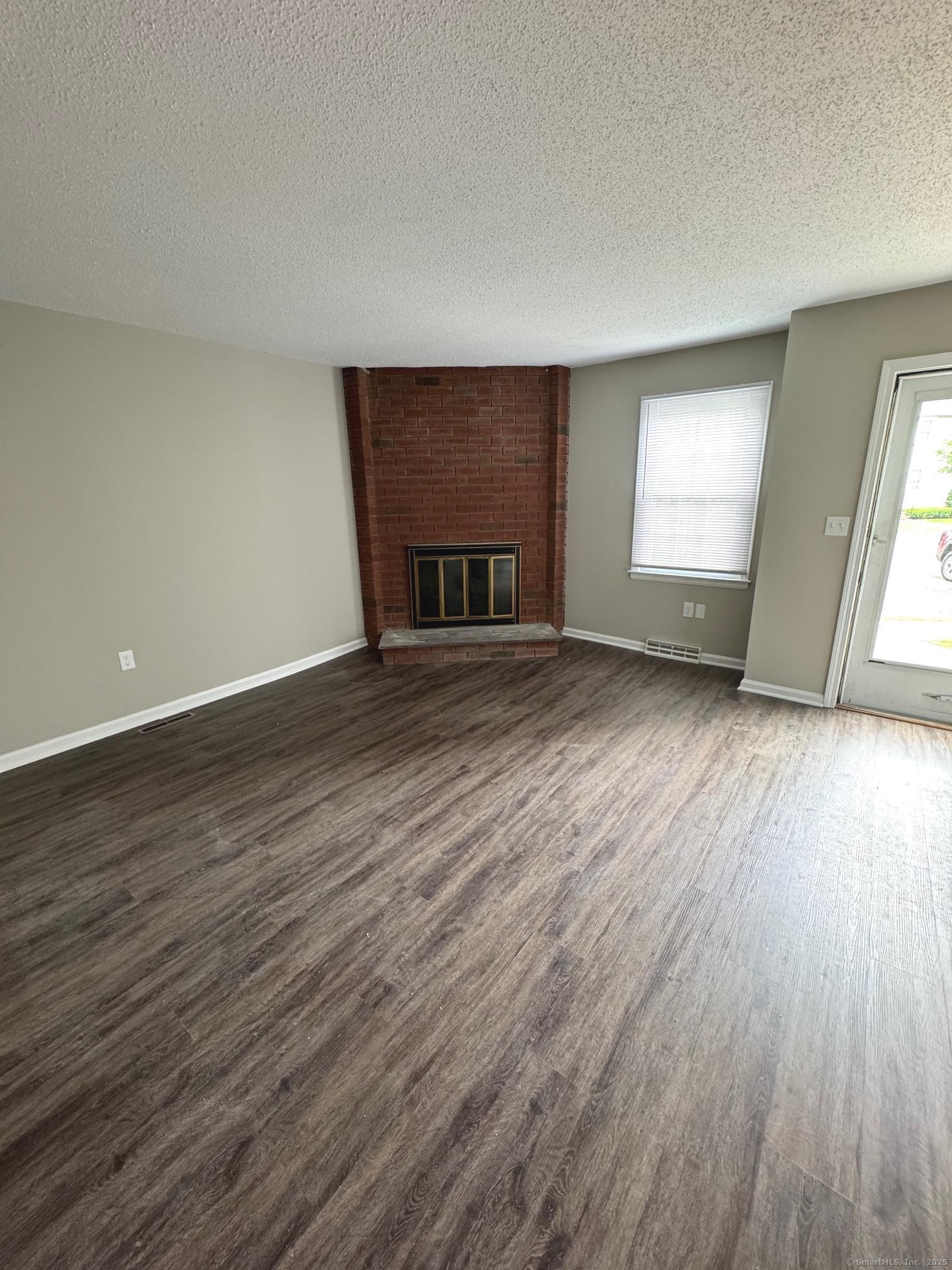 222 West Main Street Apt 1C