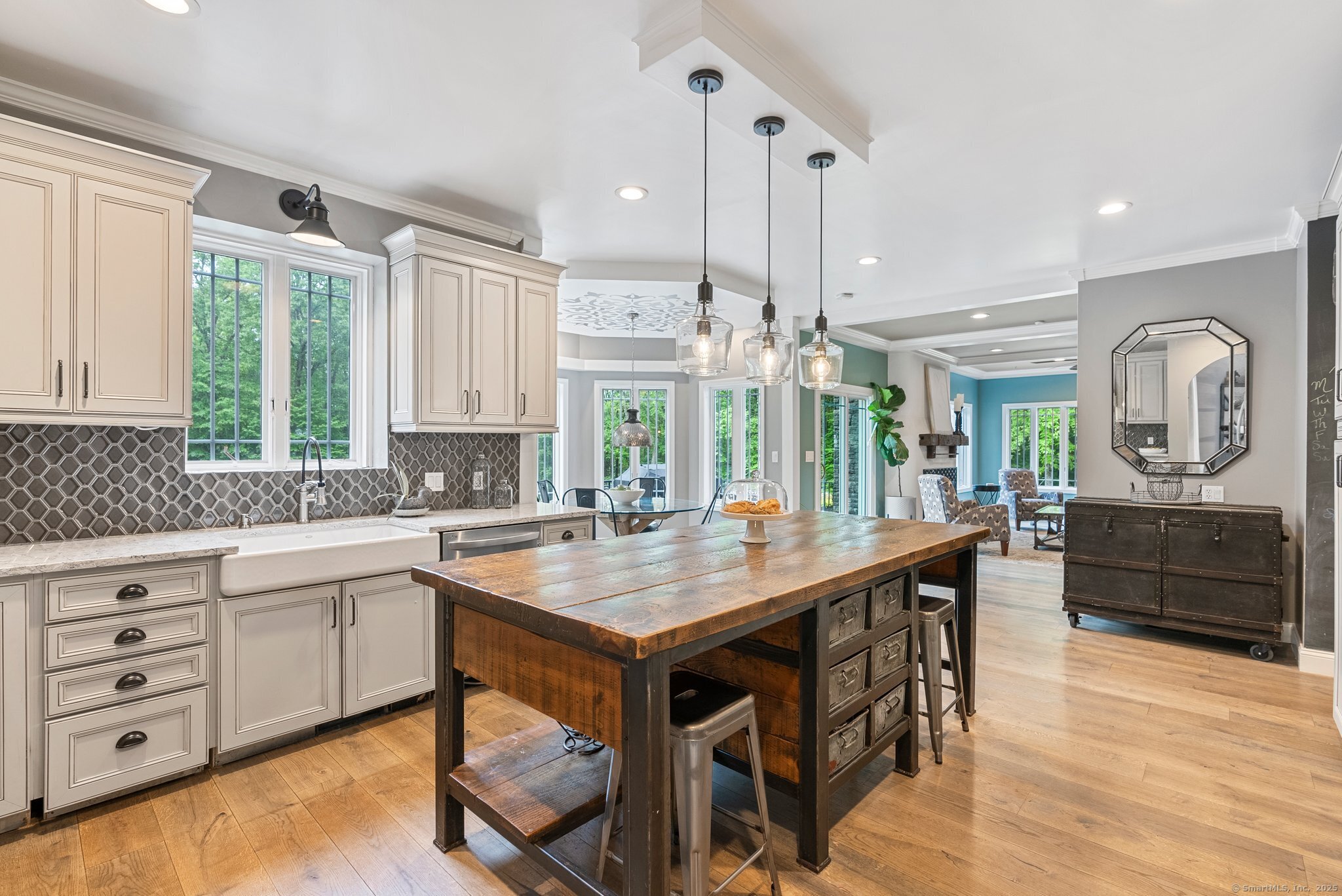 86 Charolais Way