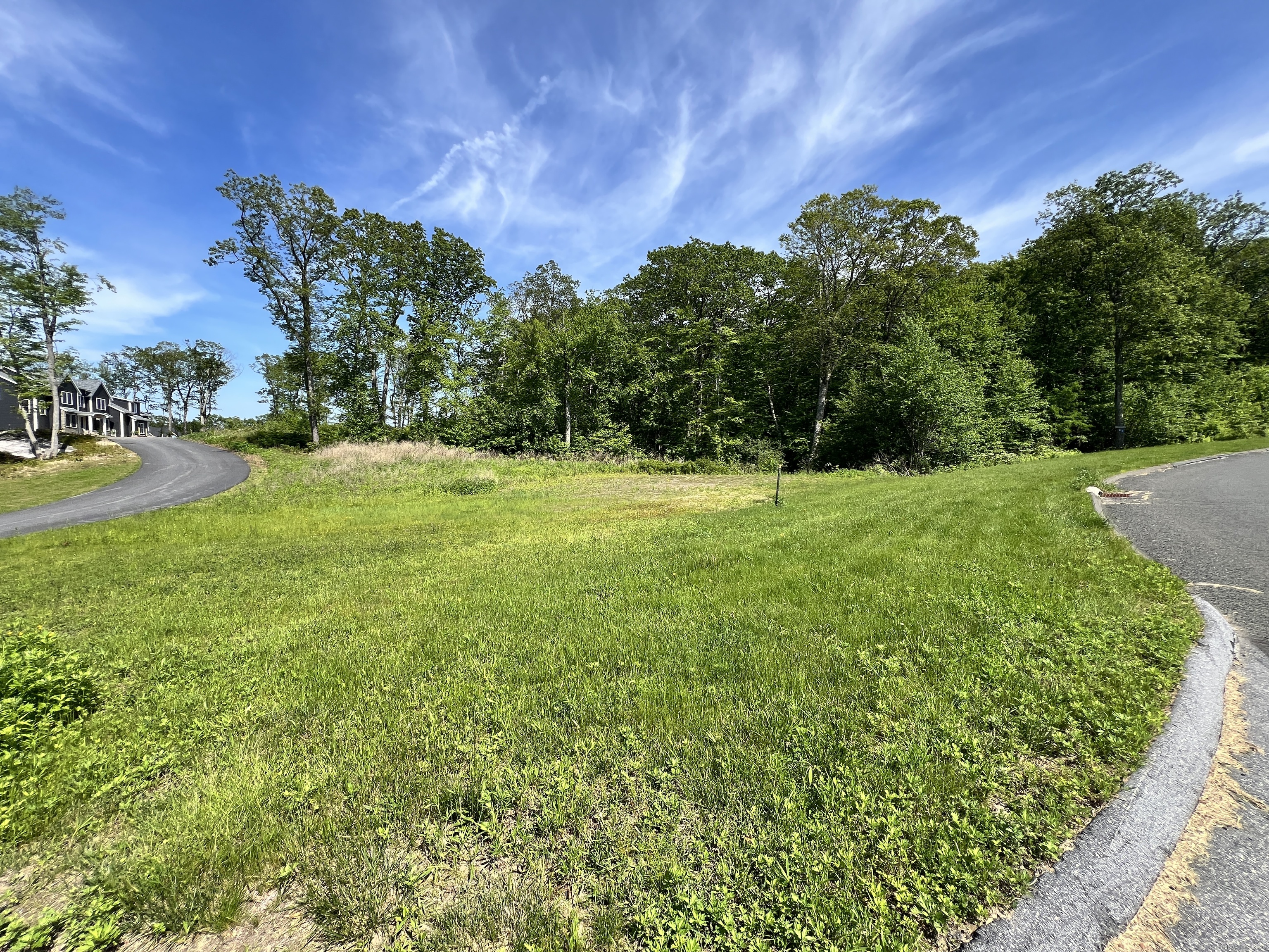 77 Saw Mill Road