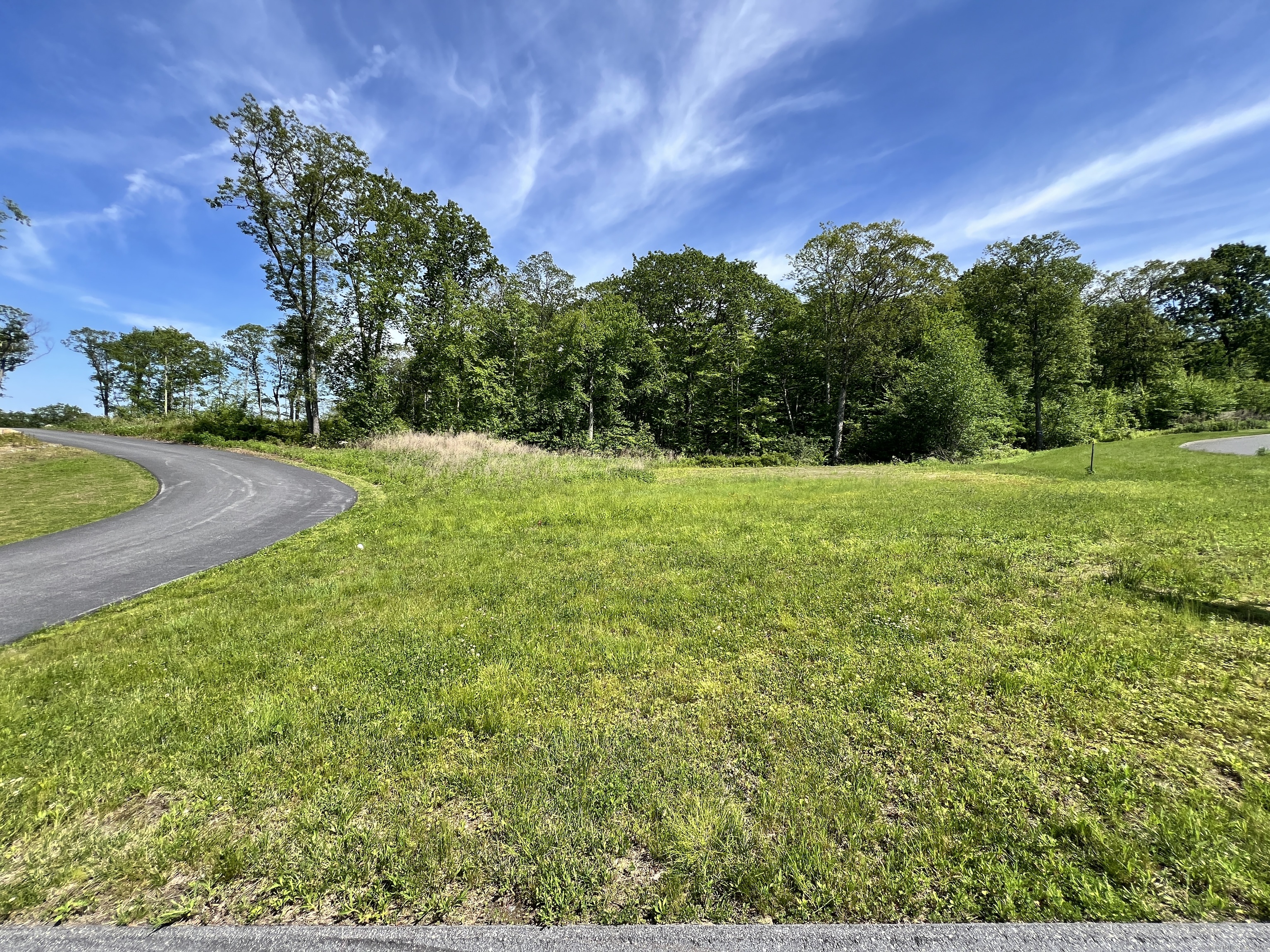 77 Saw Mill Road
