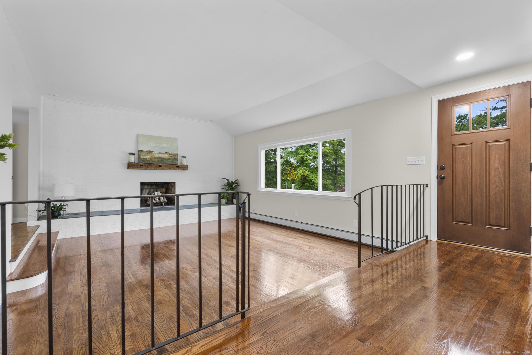 14 Pine Tree Lane