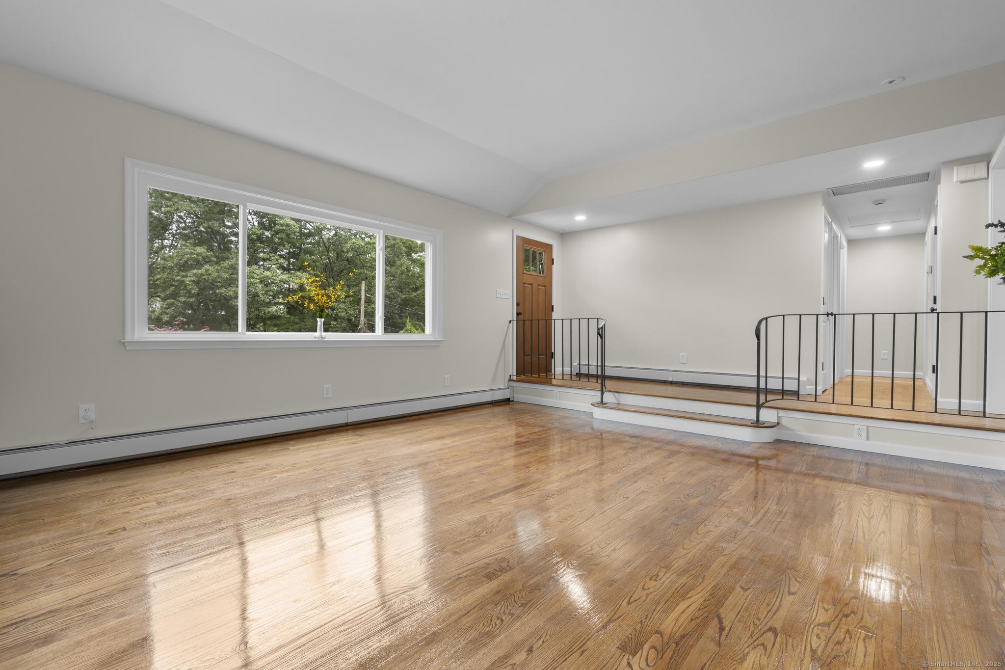 14 Pine Tree Lane