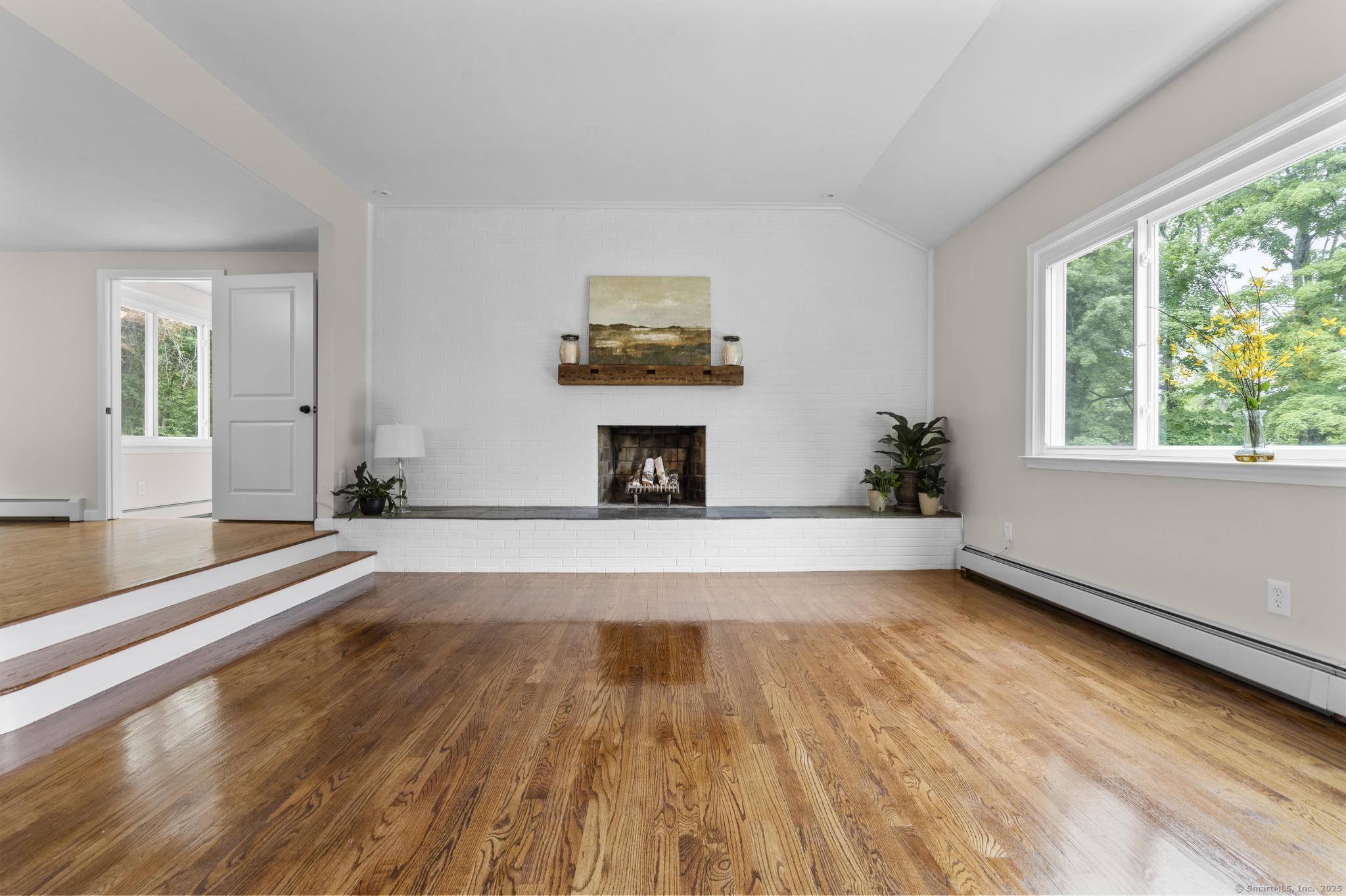 14 Pine Tree Lane