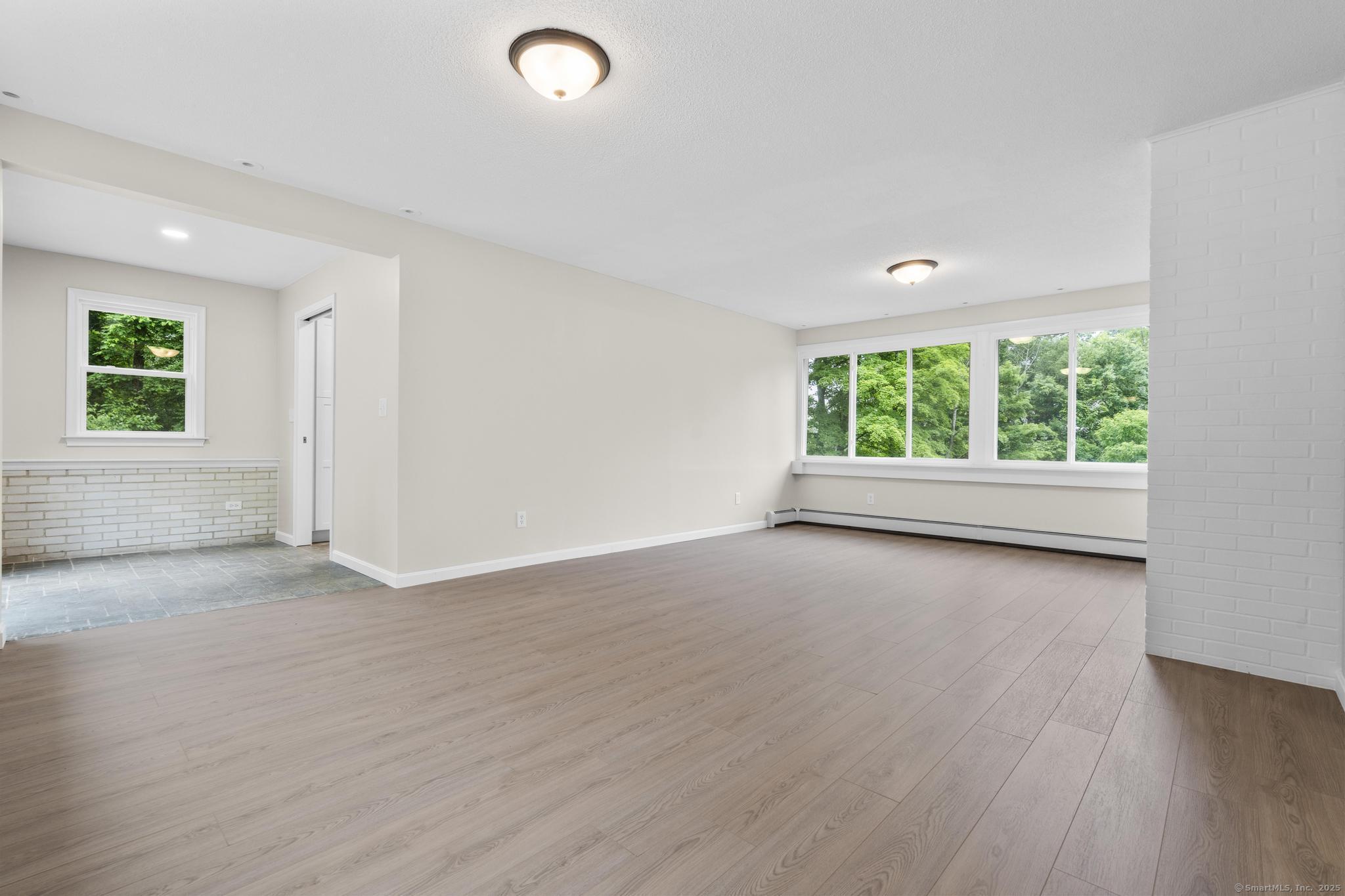 14 Pine Tree Lane