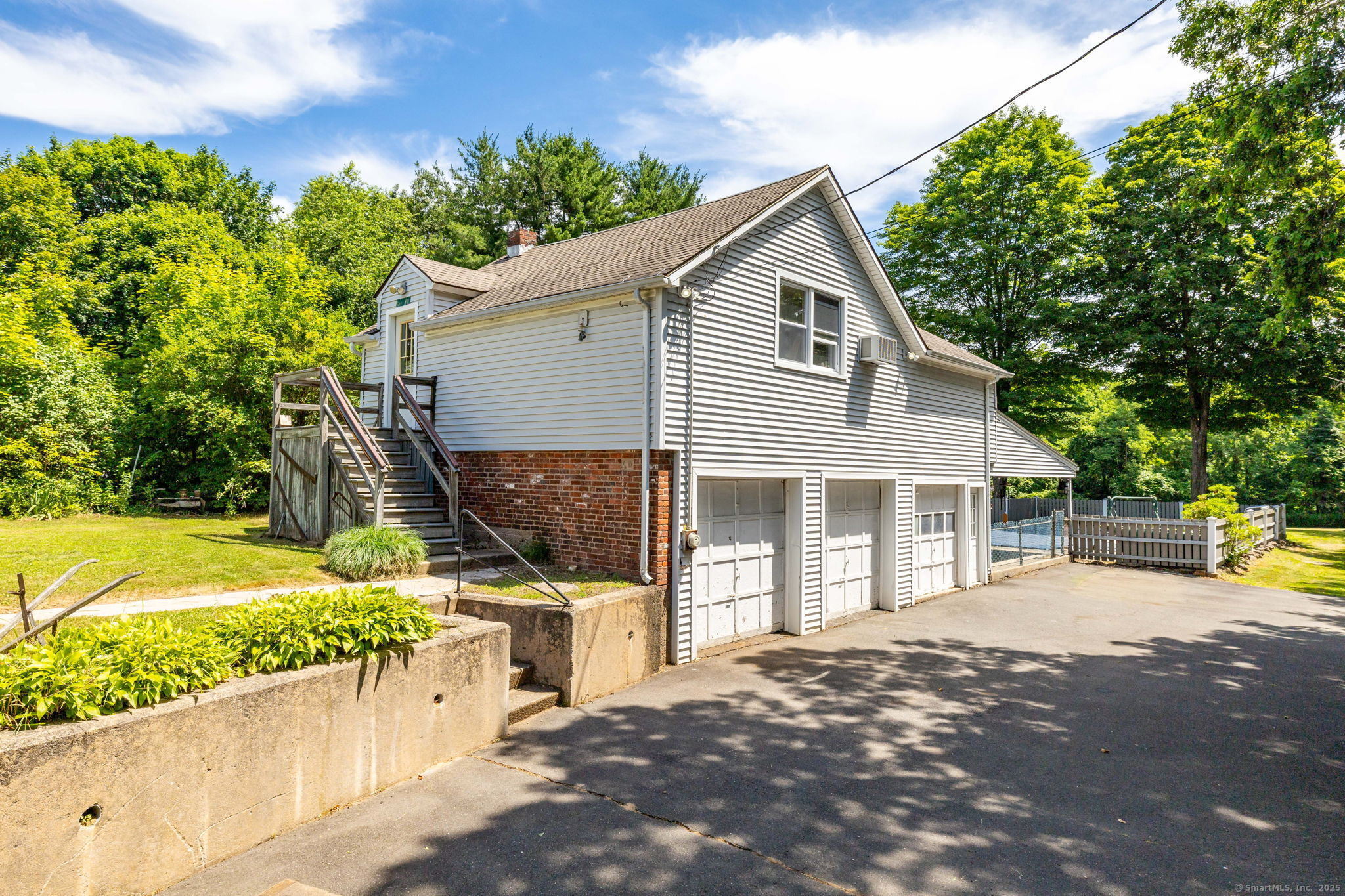934 Jerome Avenue