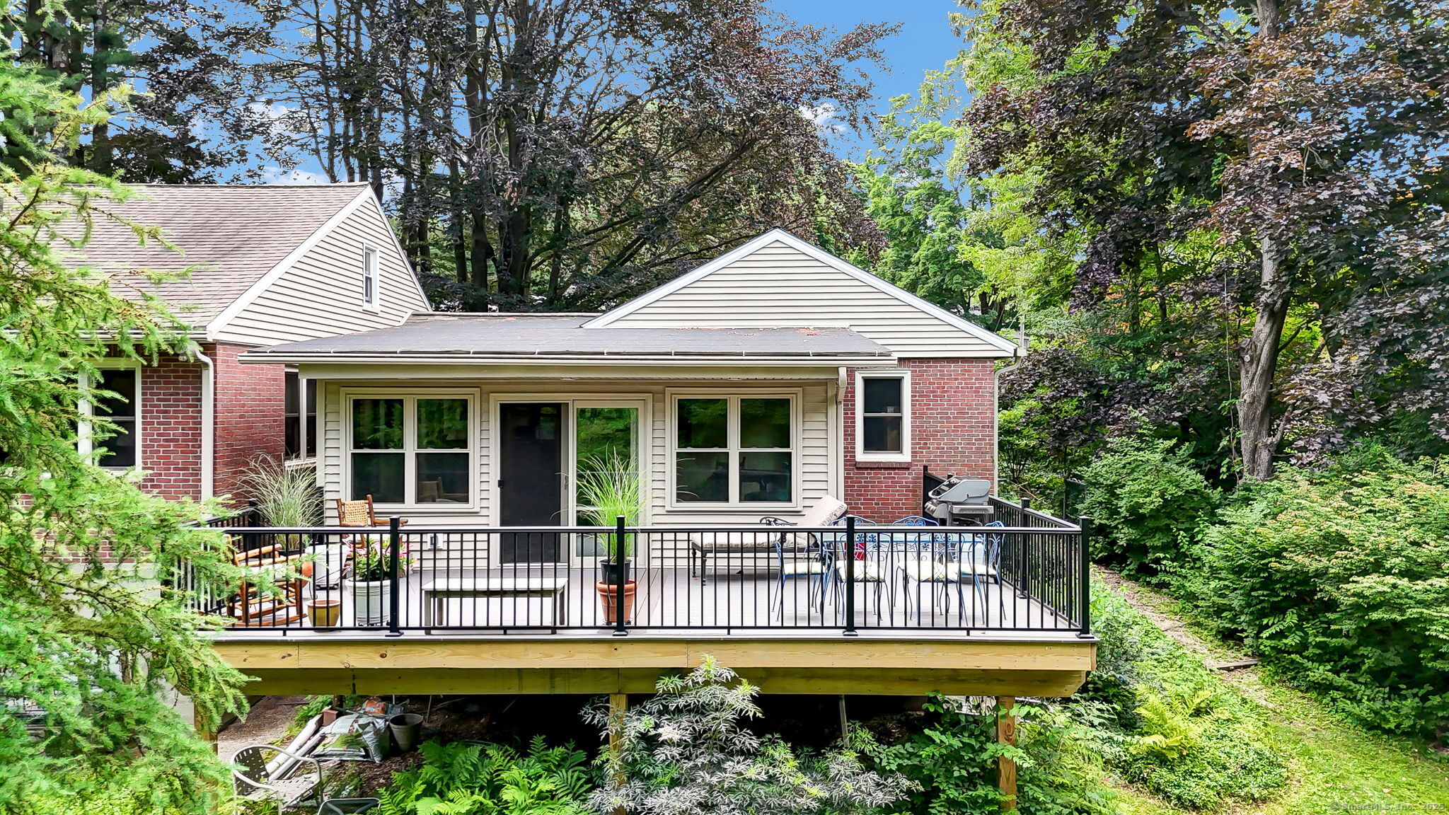 206 Ellwood Road