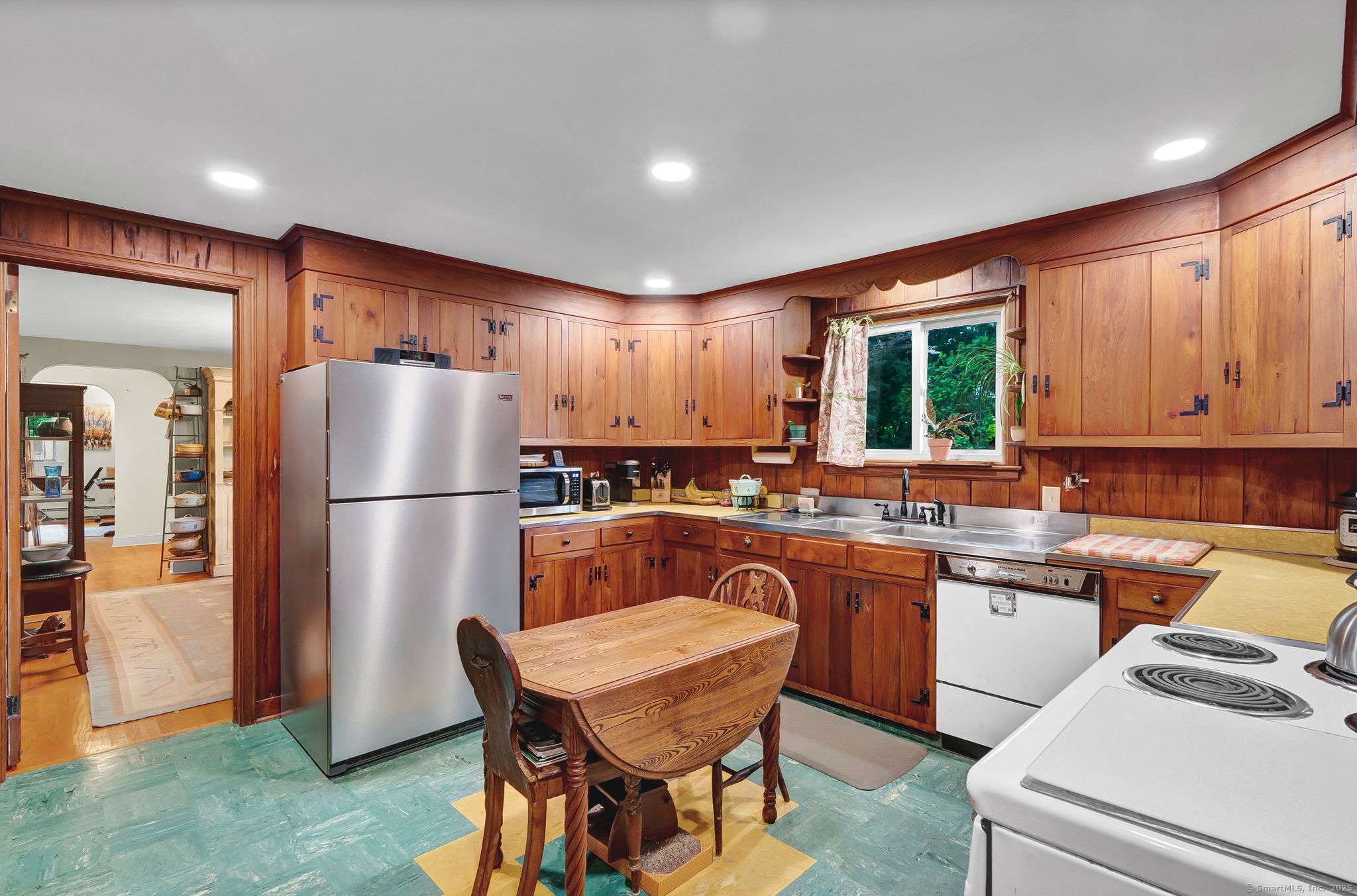 206 Ellwood Road