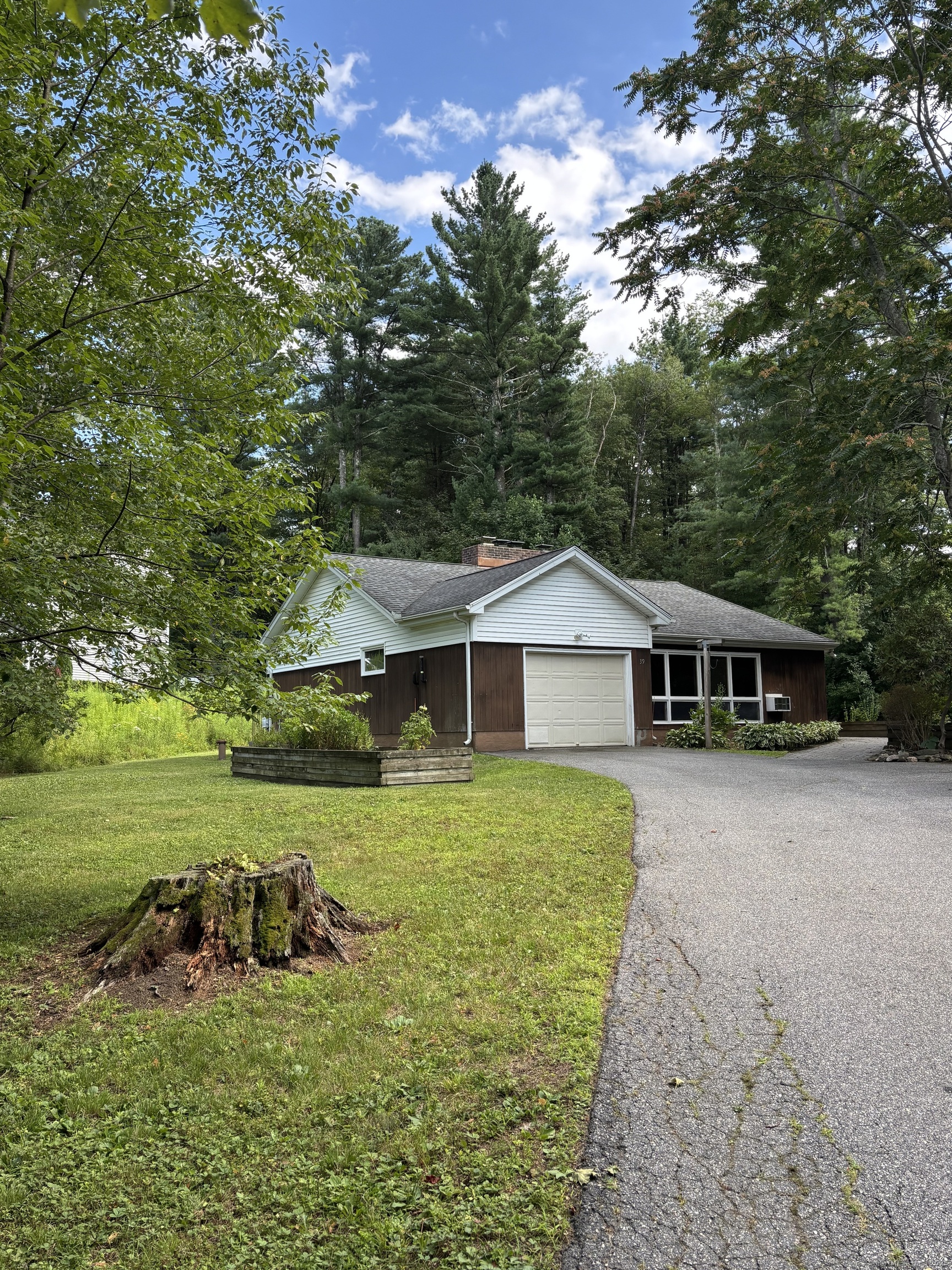 39 Orchard Hill Road