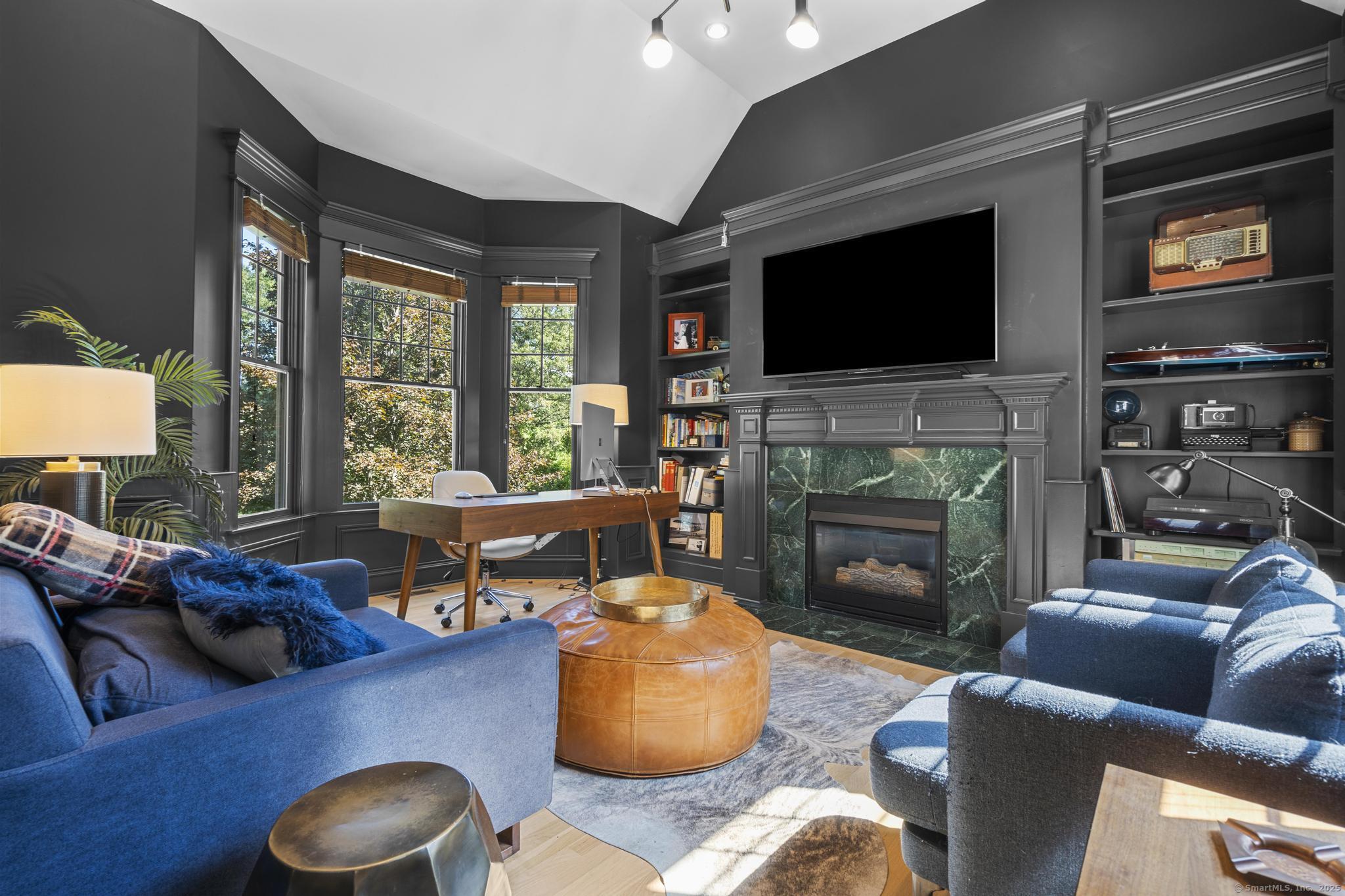 245 Kingswood Drive