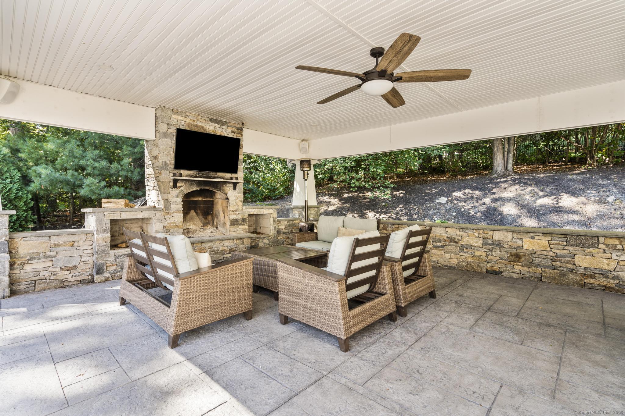 245 Kingswood Drive