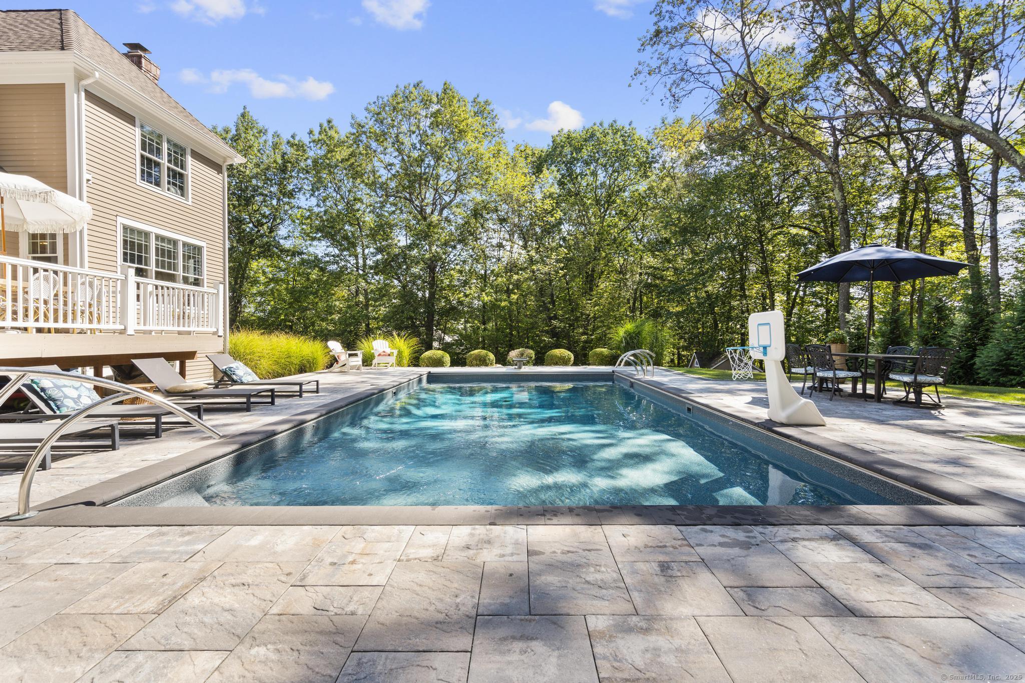 245 Kingswood Drive