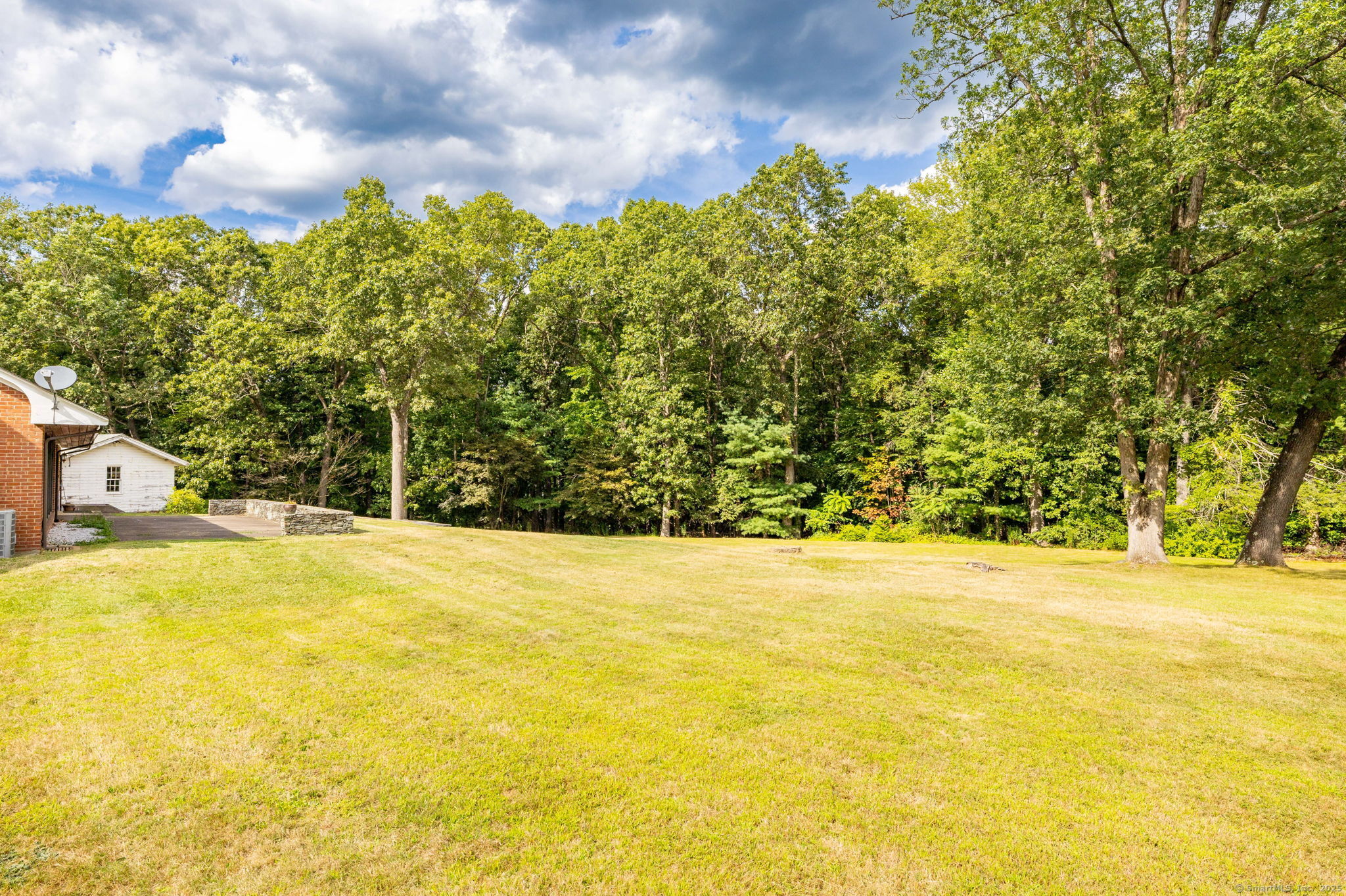127 Mountain Road