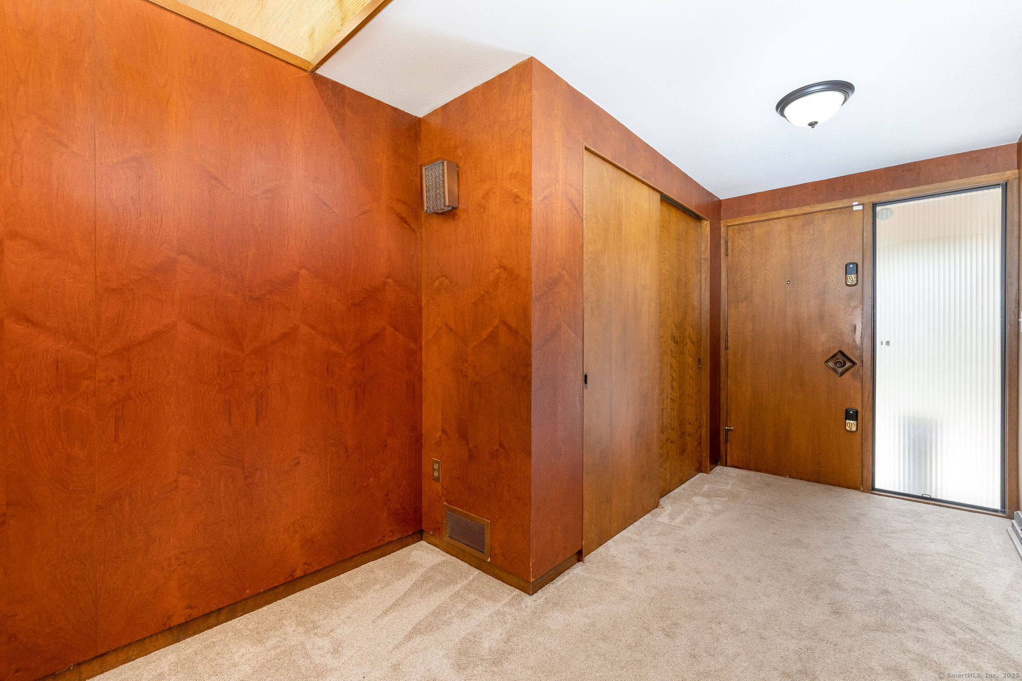 127 Mountain Road