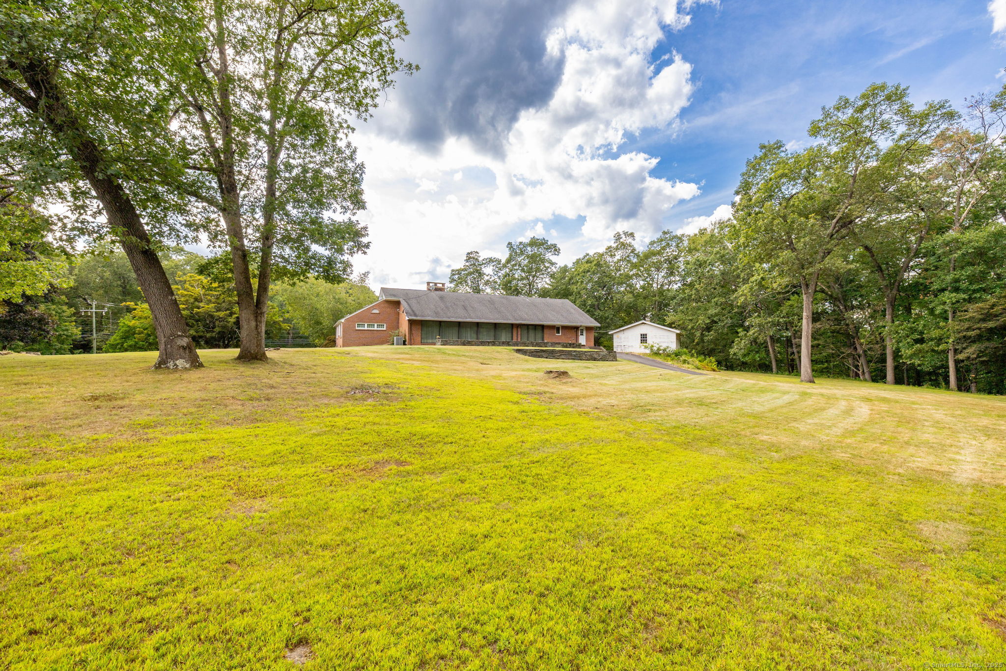 127 Mountain Road
