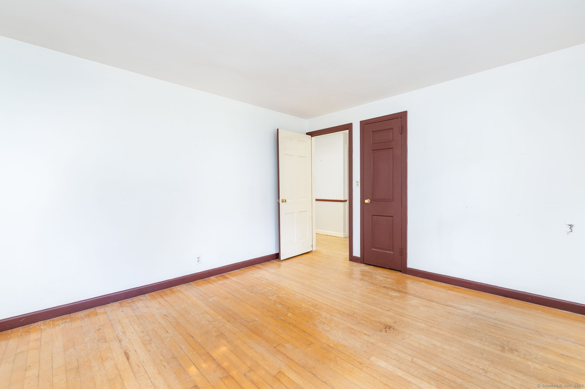 127 Mountain Road