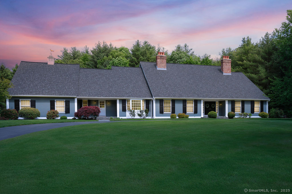 16 Oak Bluff