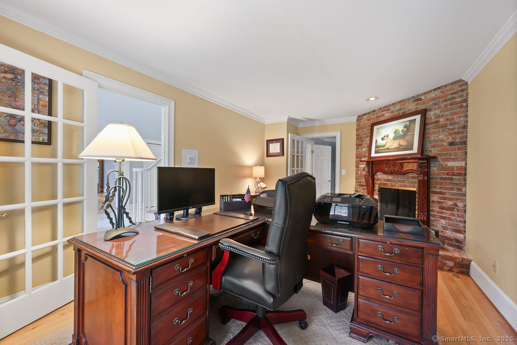 16 Oak Bluff