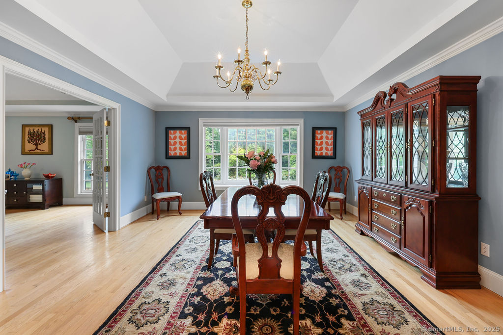 16 Oak Bluff