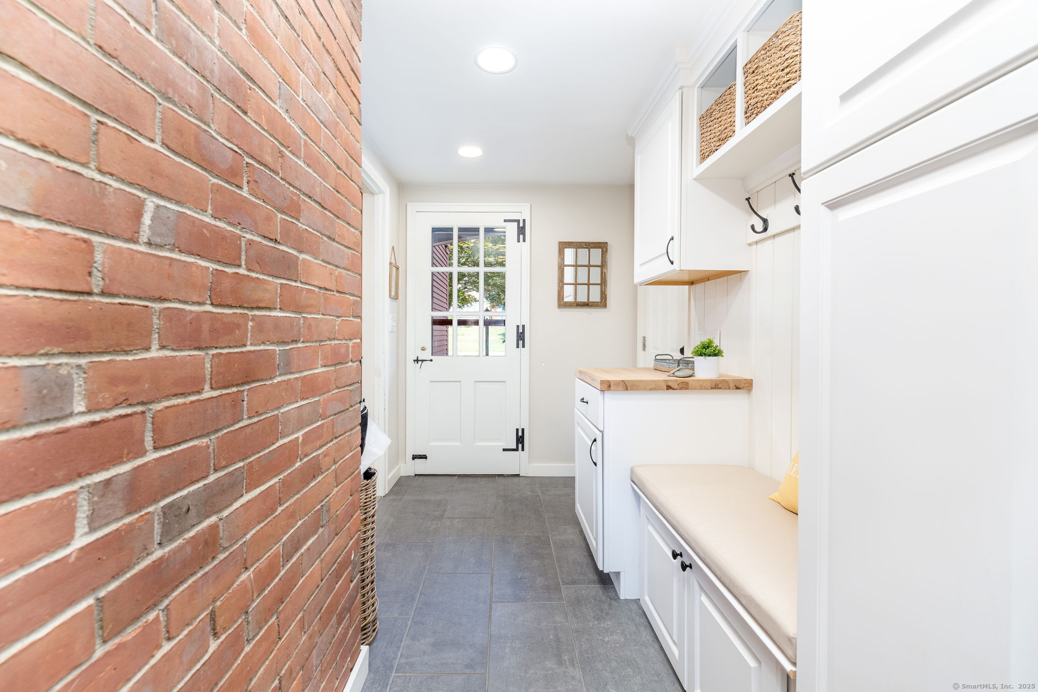 124 Farmingdale Road