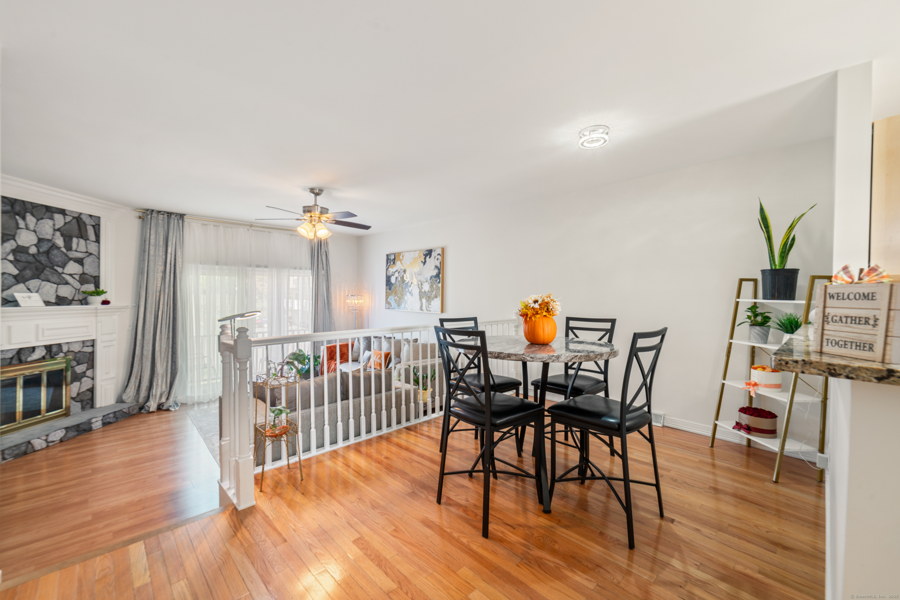 54 Meetinghouse Village 2