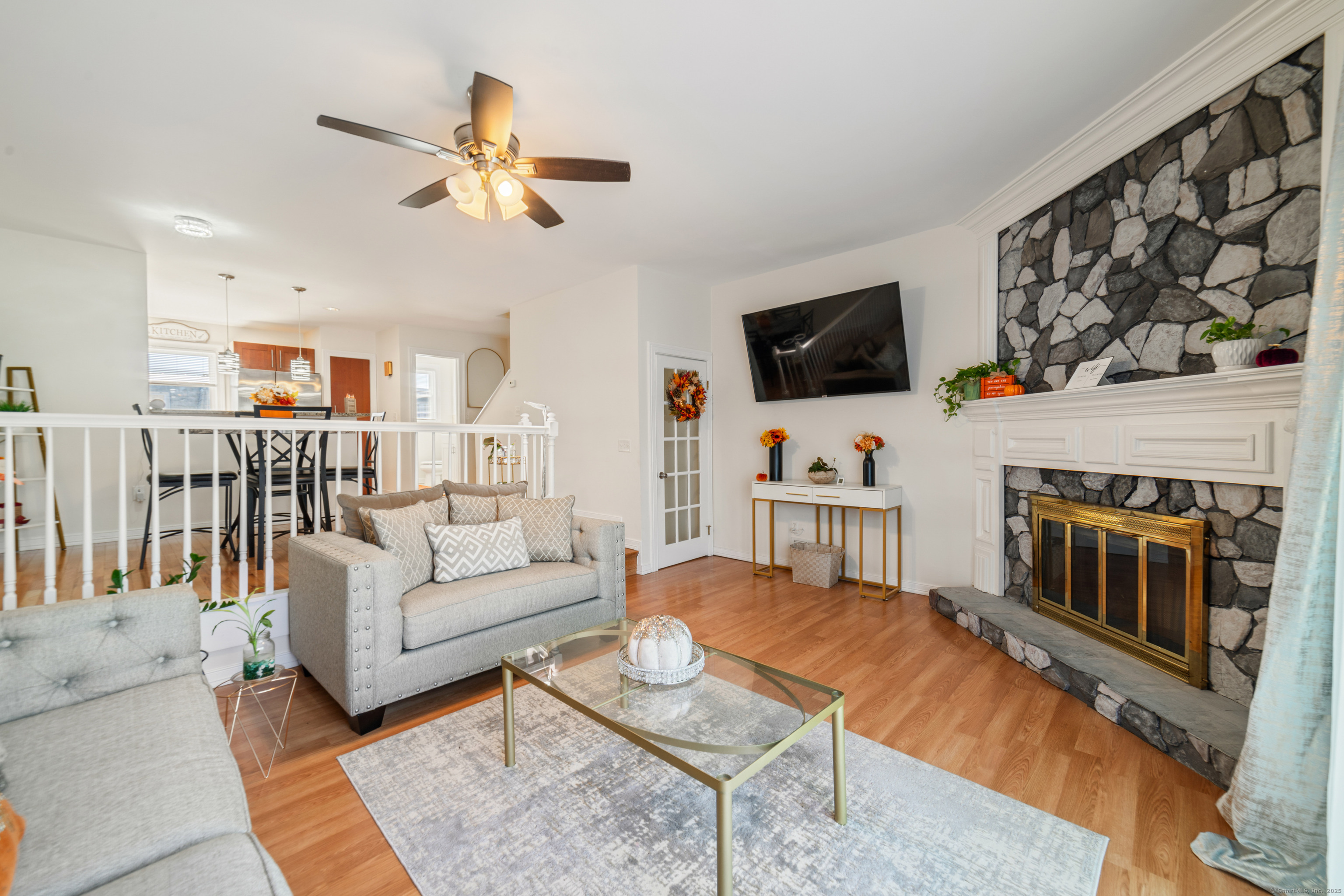 54 Meetinghouse Village 2