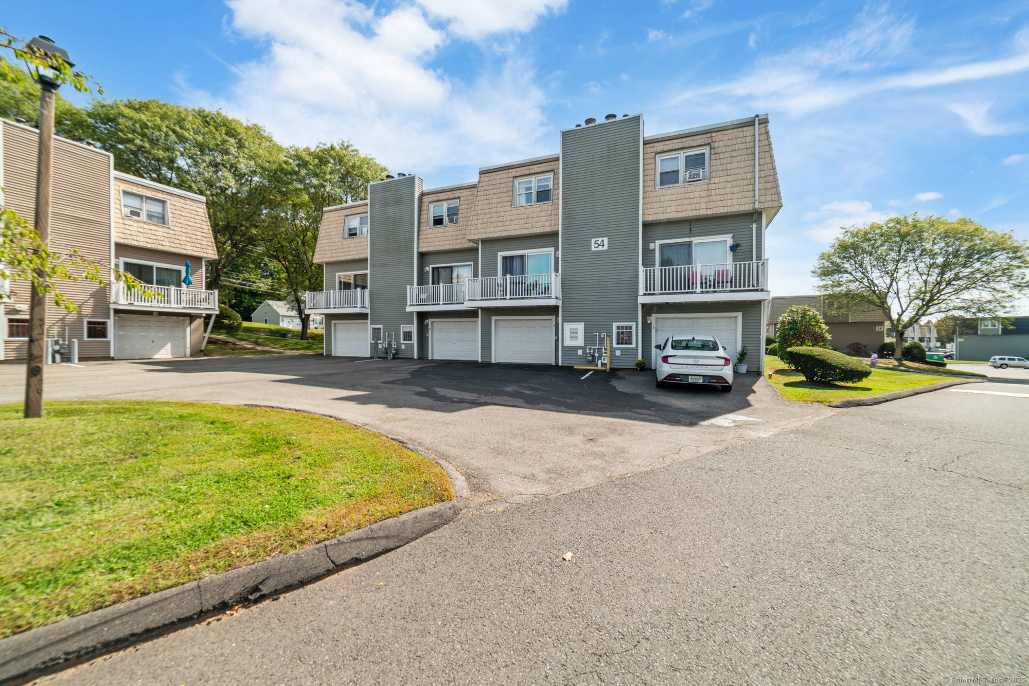 54 Meetinghouse Village 2