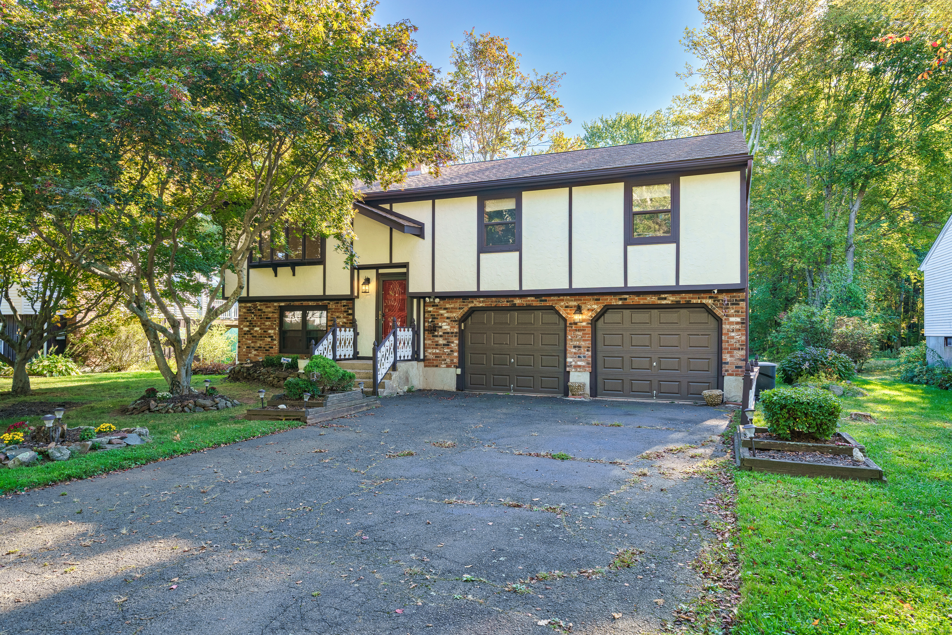 43 Sperry Lane