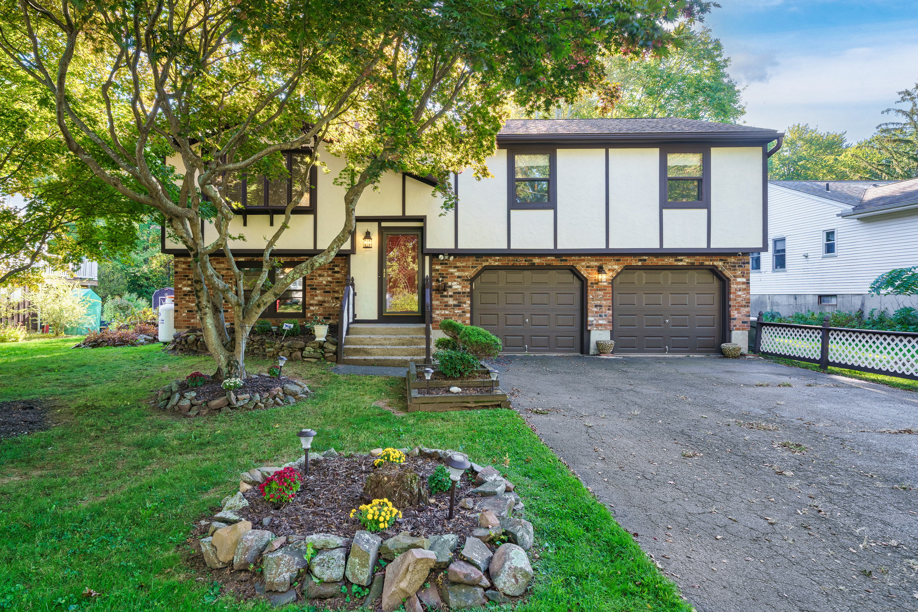 43 Sperry Lane