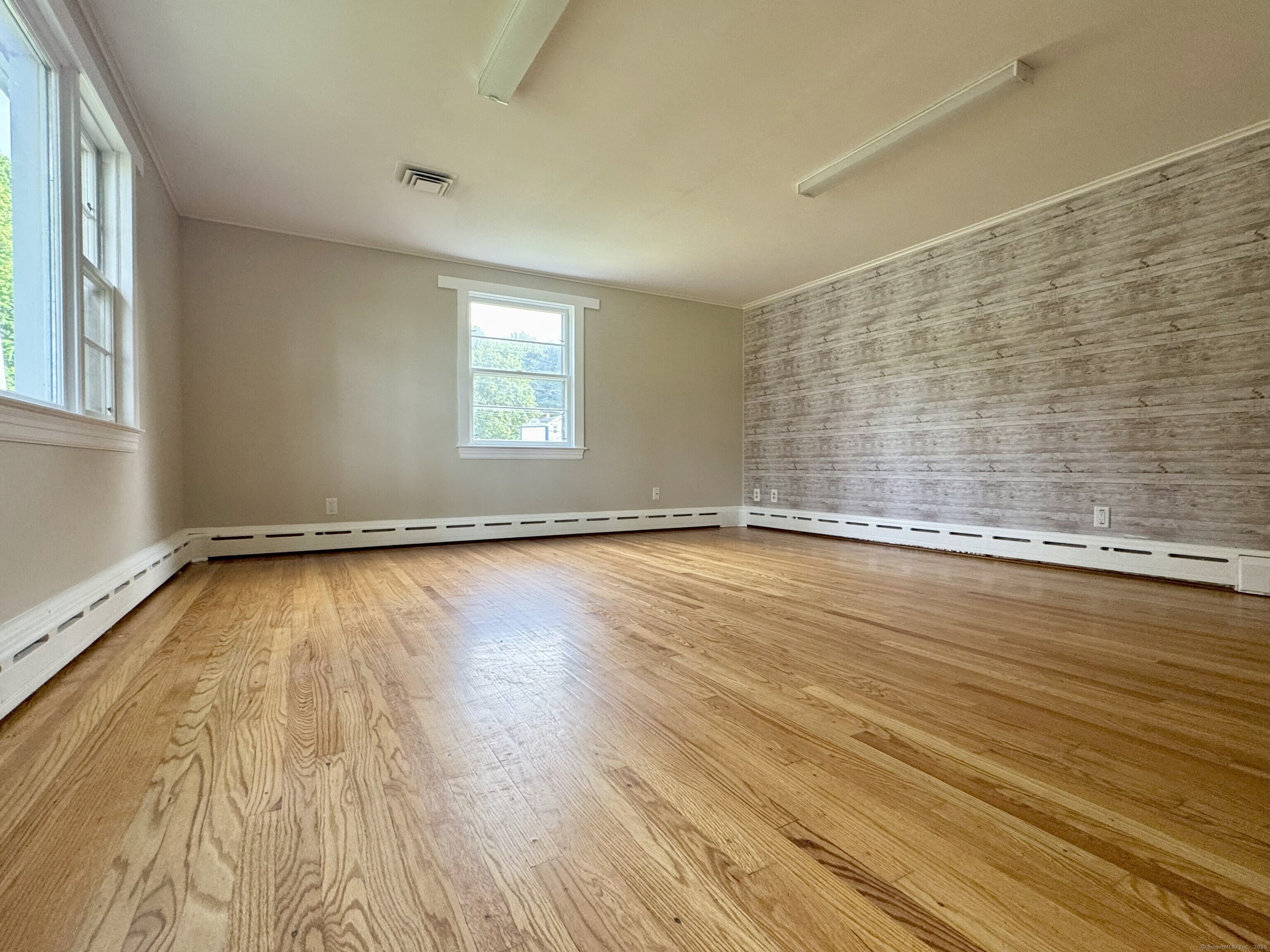 160-184 Wolcott Street