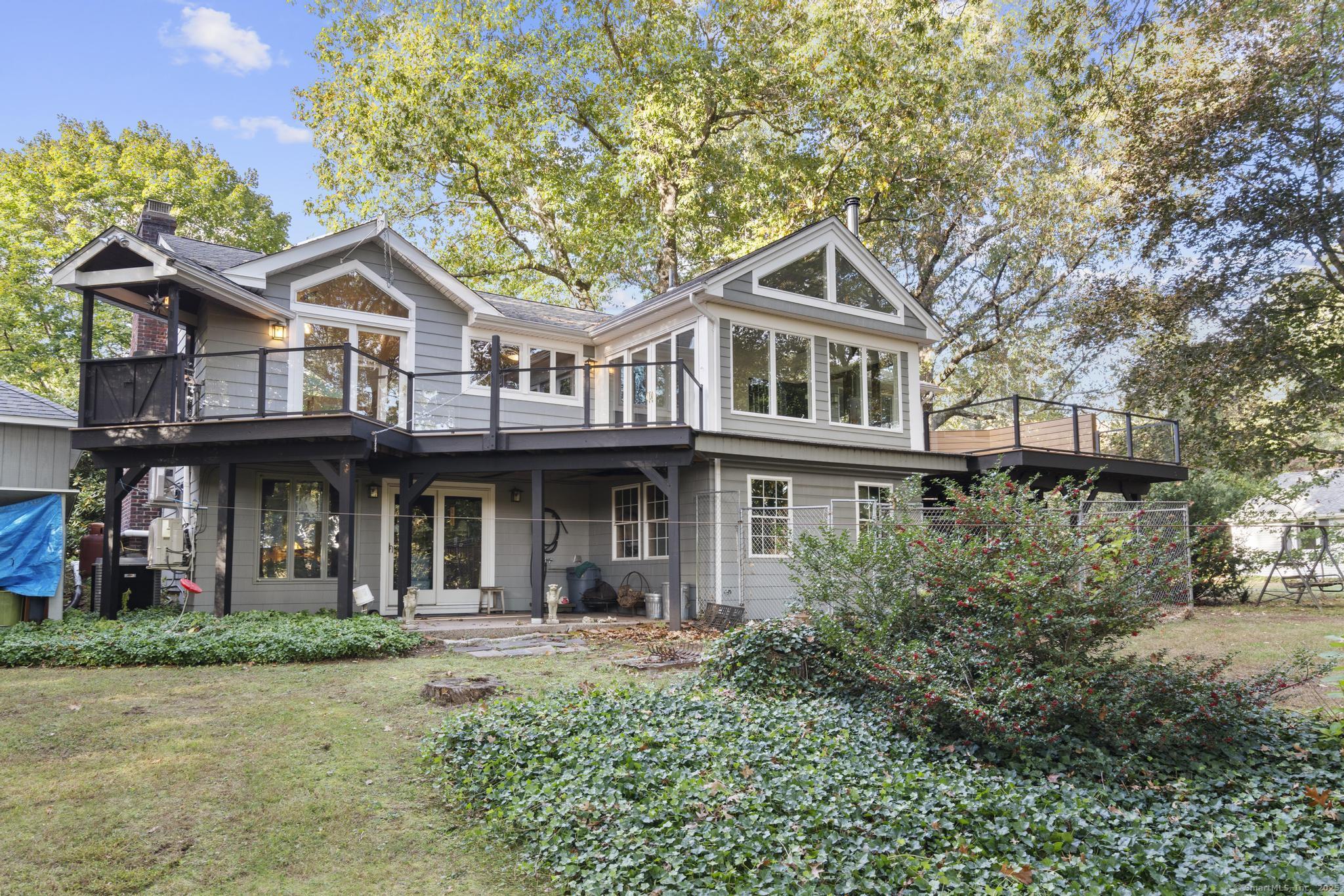 44 Echo Lane