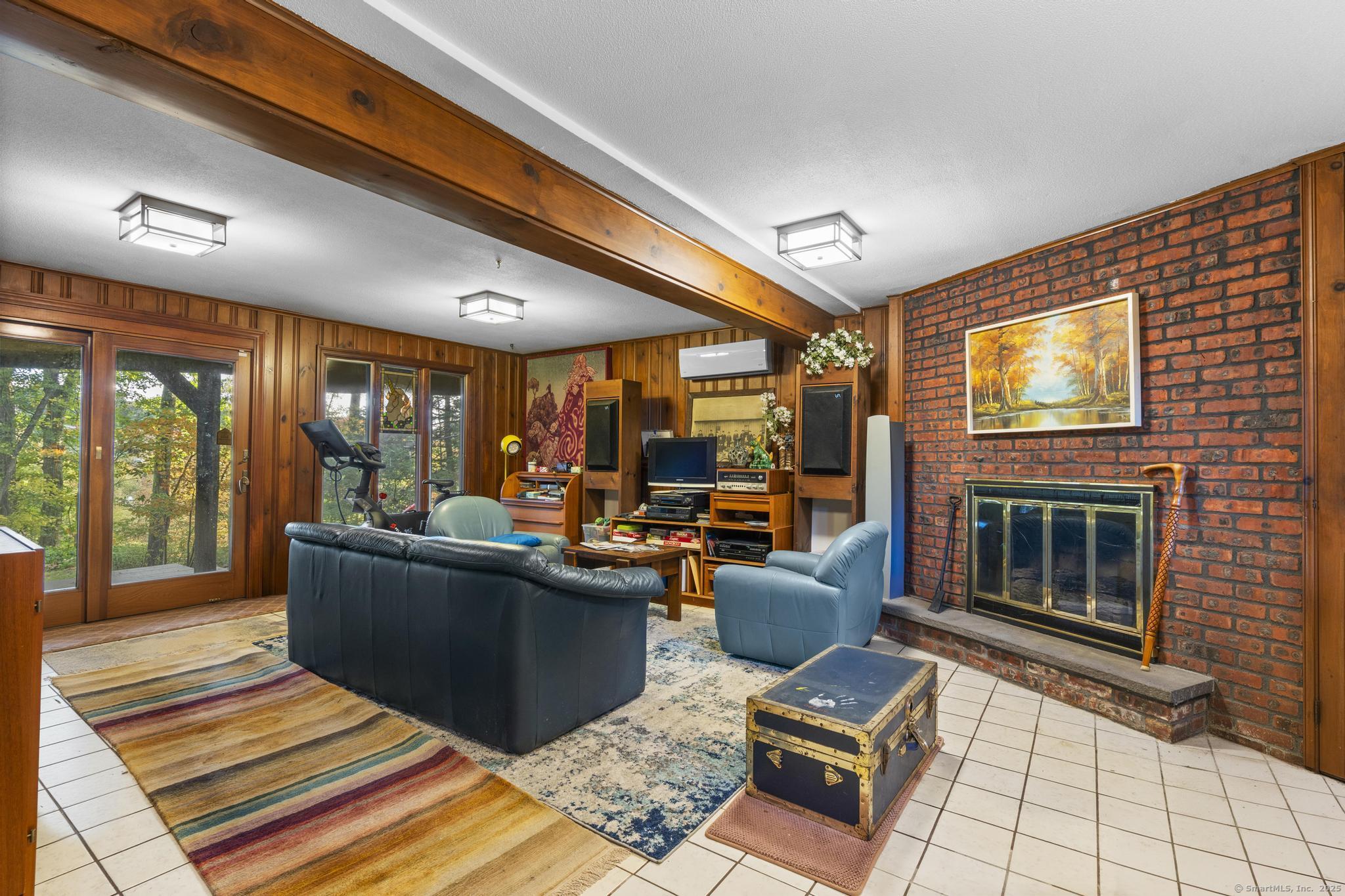 44 Echo Lane