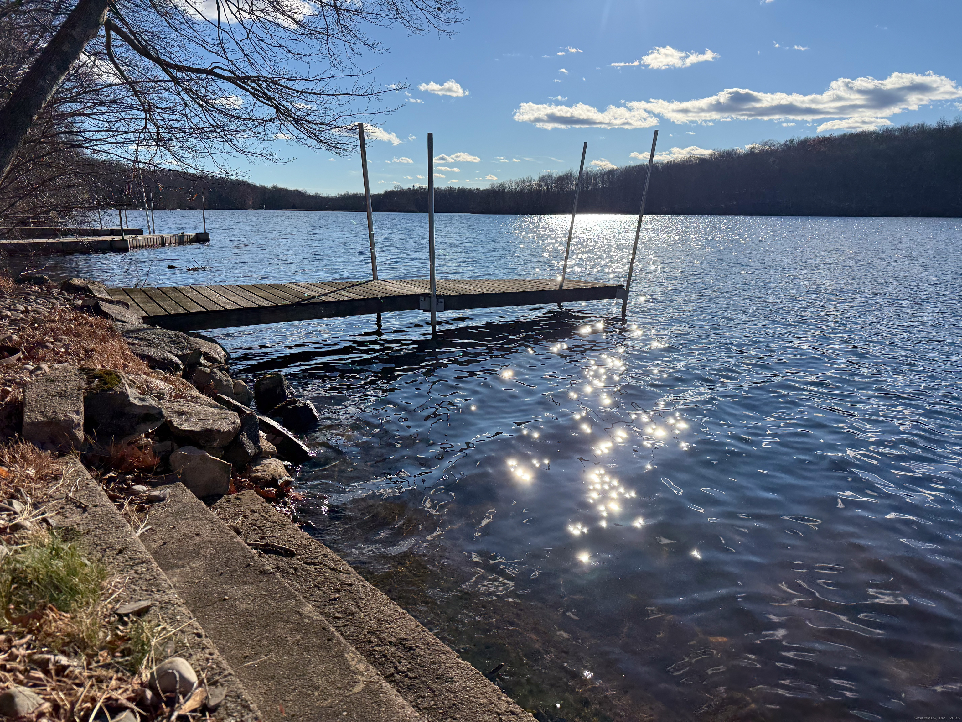 145 Lakeview Drive