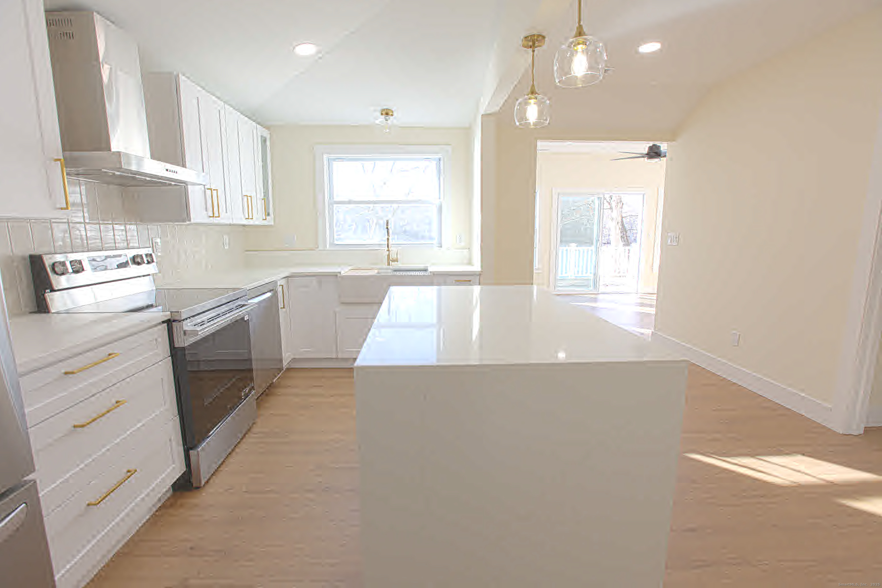 145 Lakeview Drive