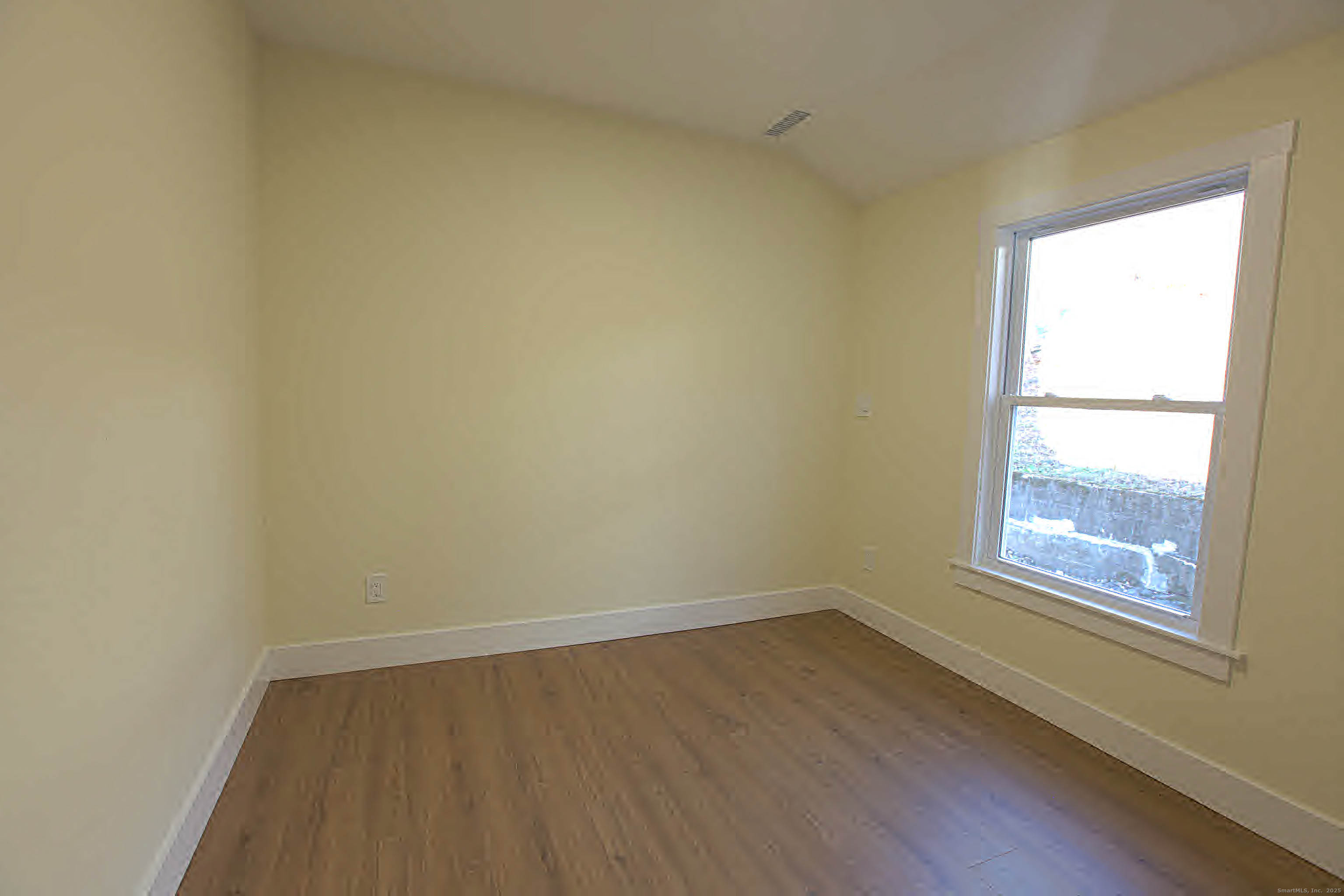145 Lakeview Drive