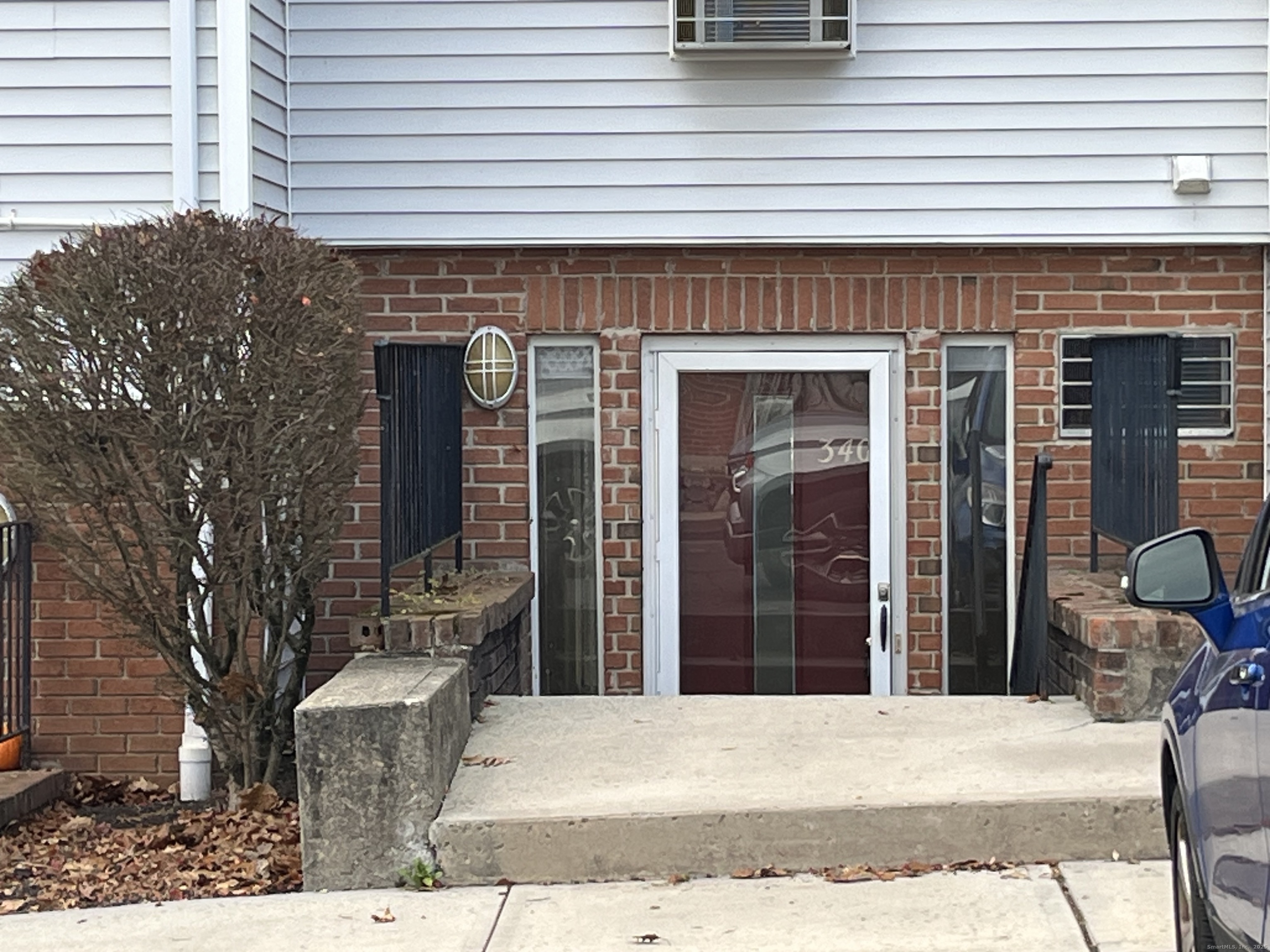 925 Oronoke Road 34G