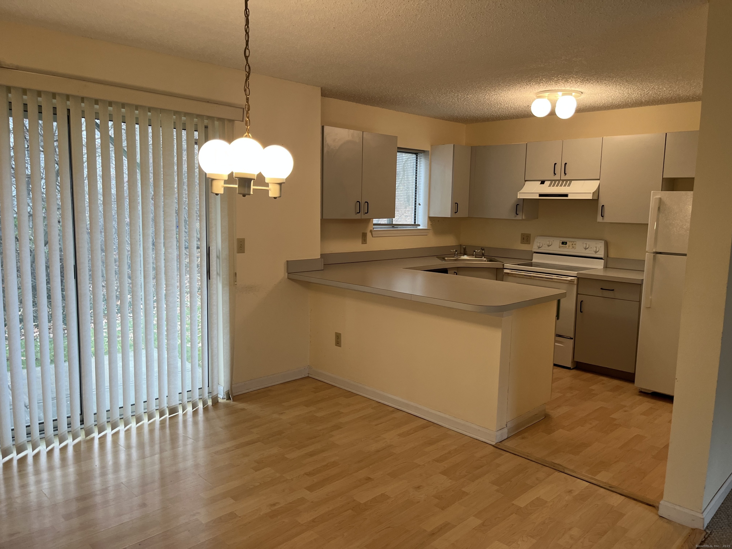 925 Oronoke Road 34G