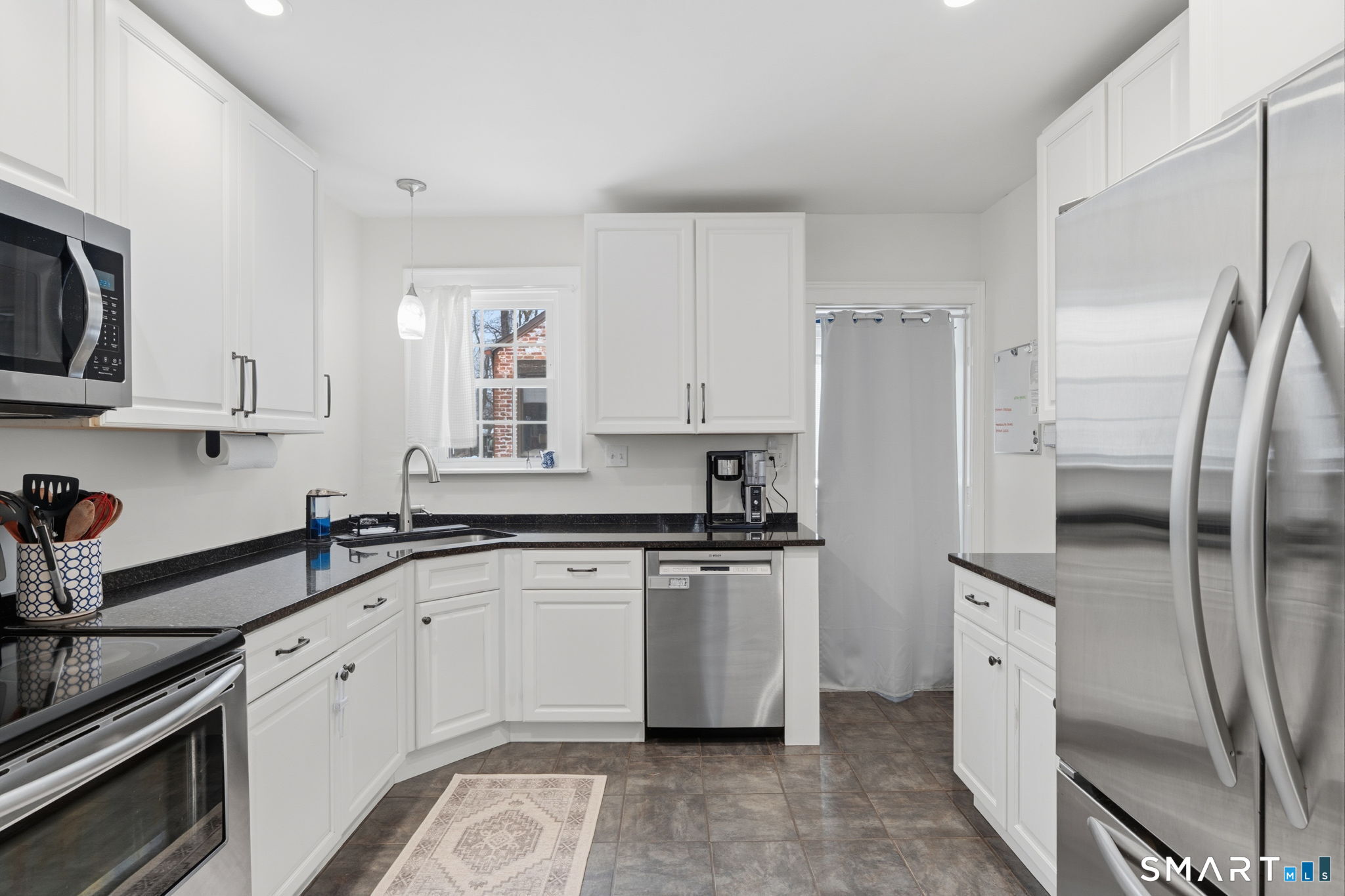 7 Ledyard Road