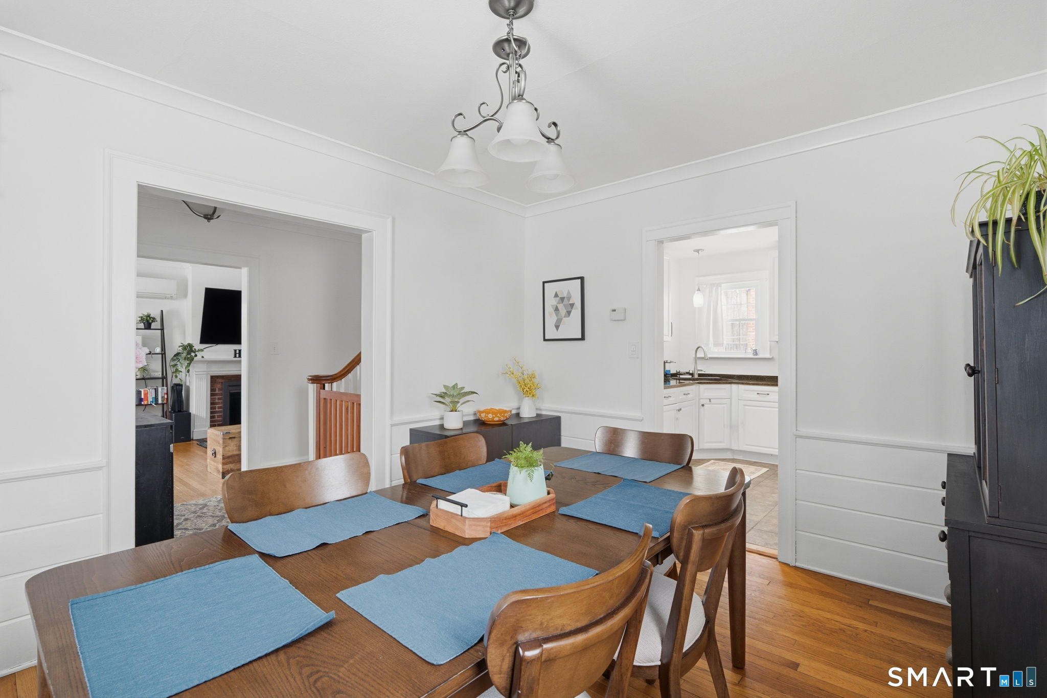 7 Ledyard Road