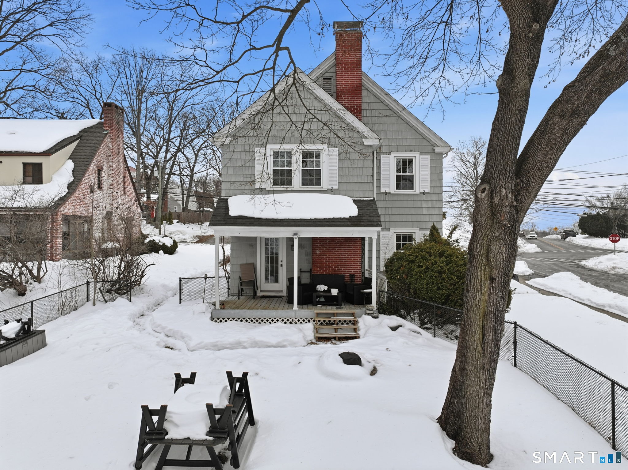 7 Ledyard Road