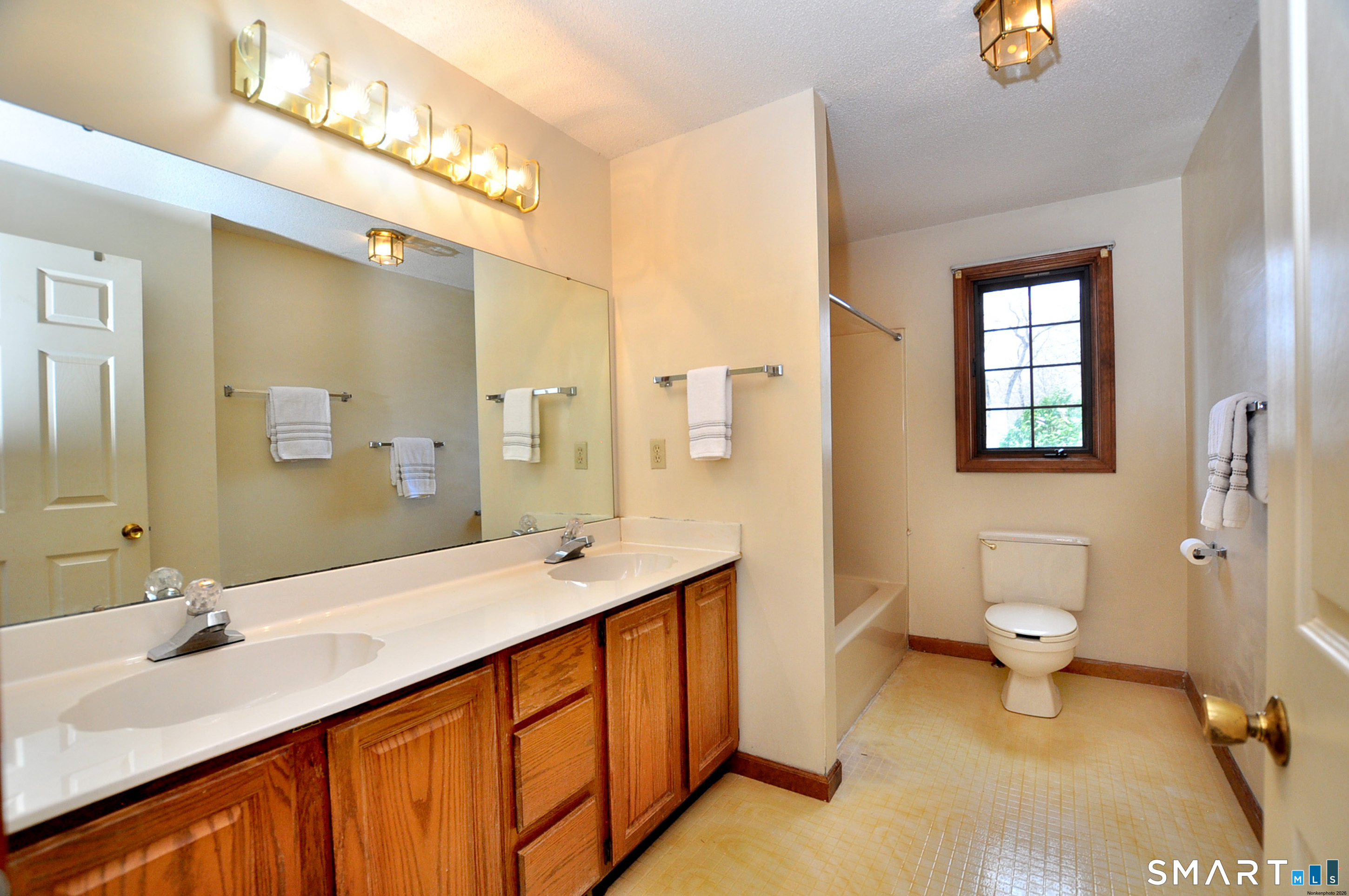 106 Rockybrook