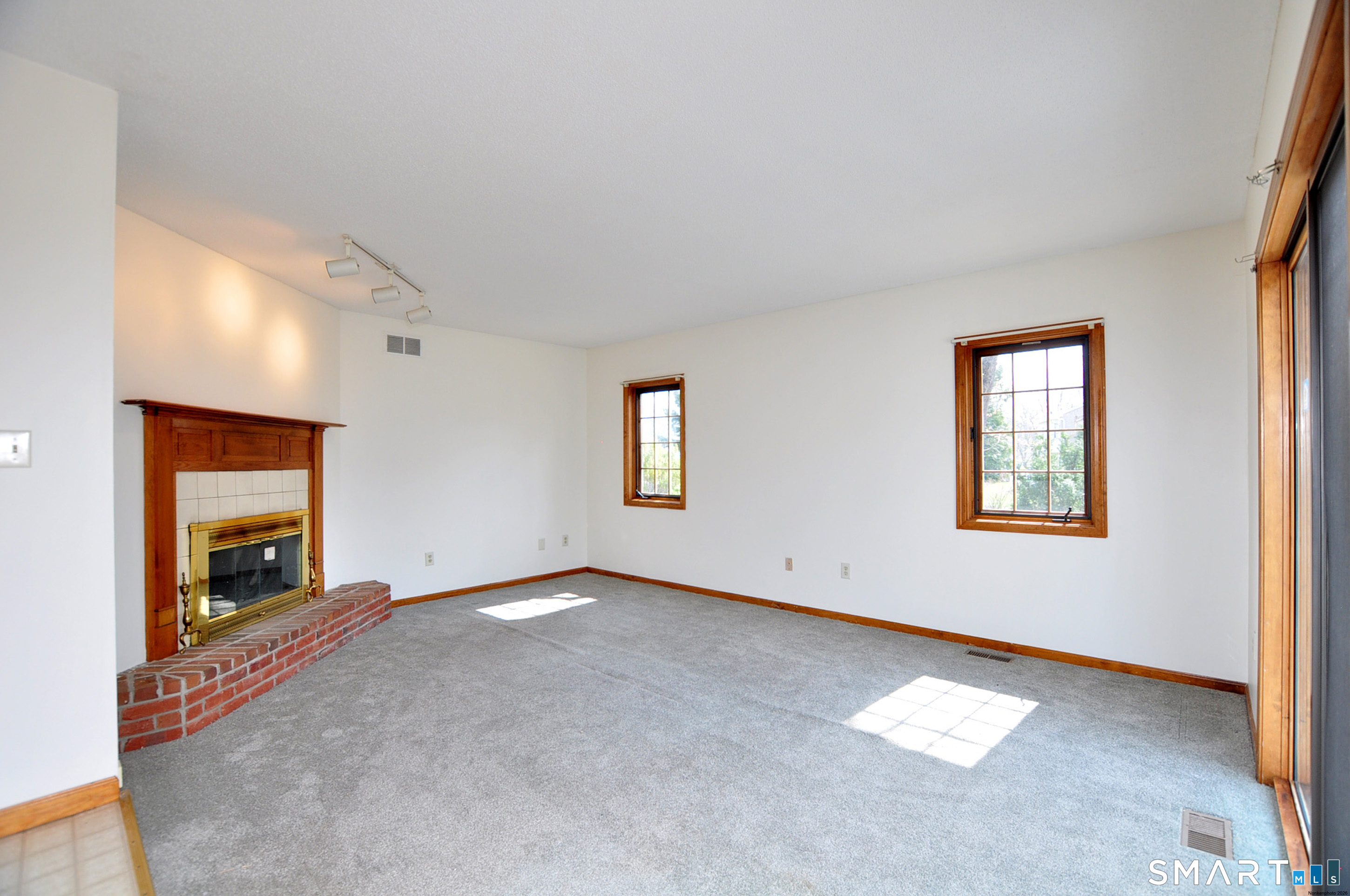 106 Rockybrook