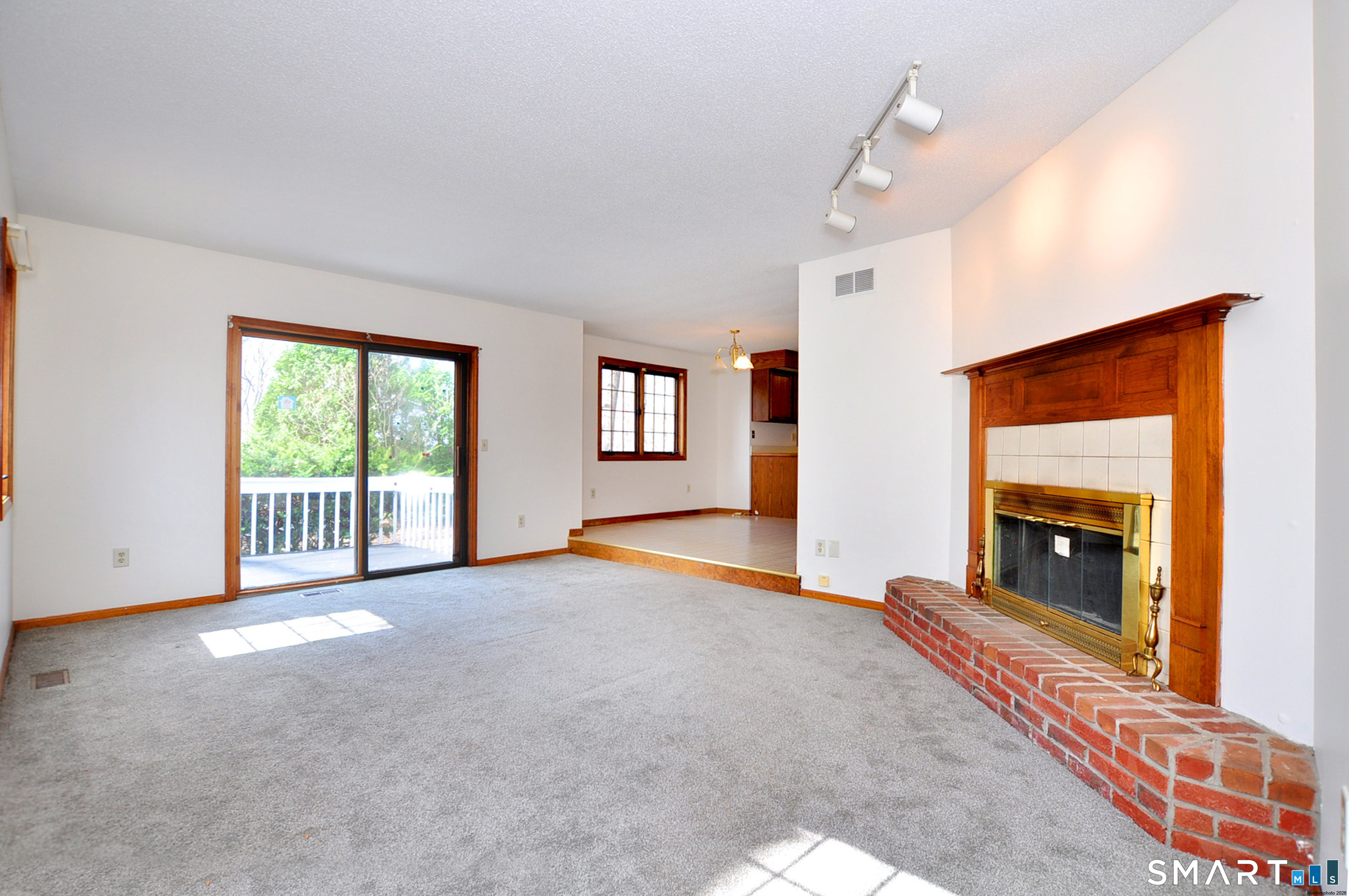106 Rockybrook